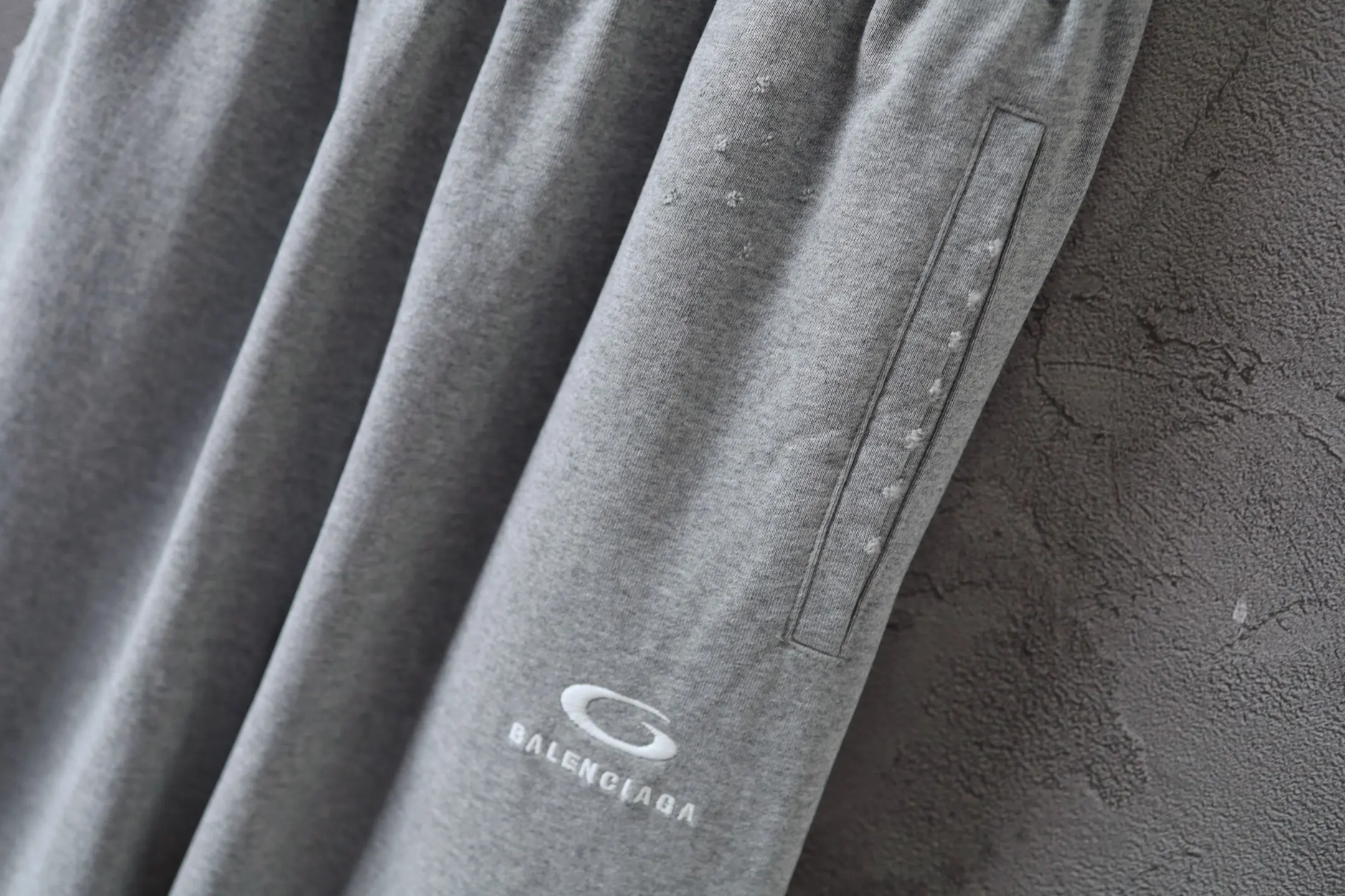 Trompe L'oeil Layered Waistband Sweatpants D25922609 — view 31