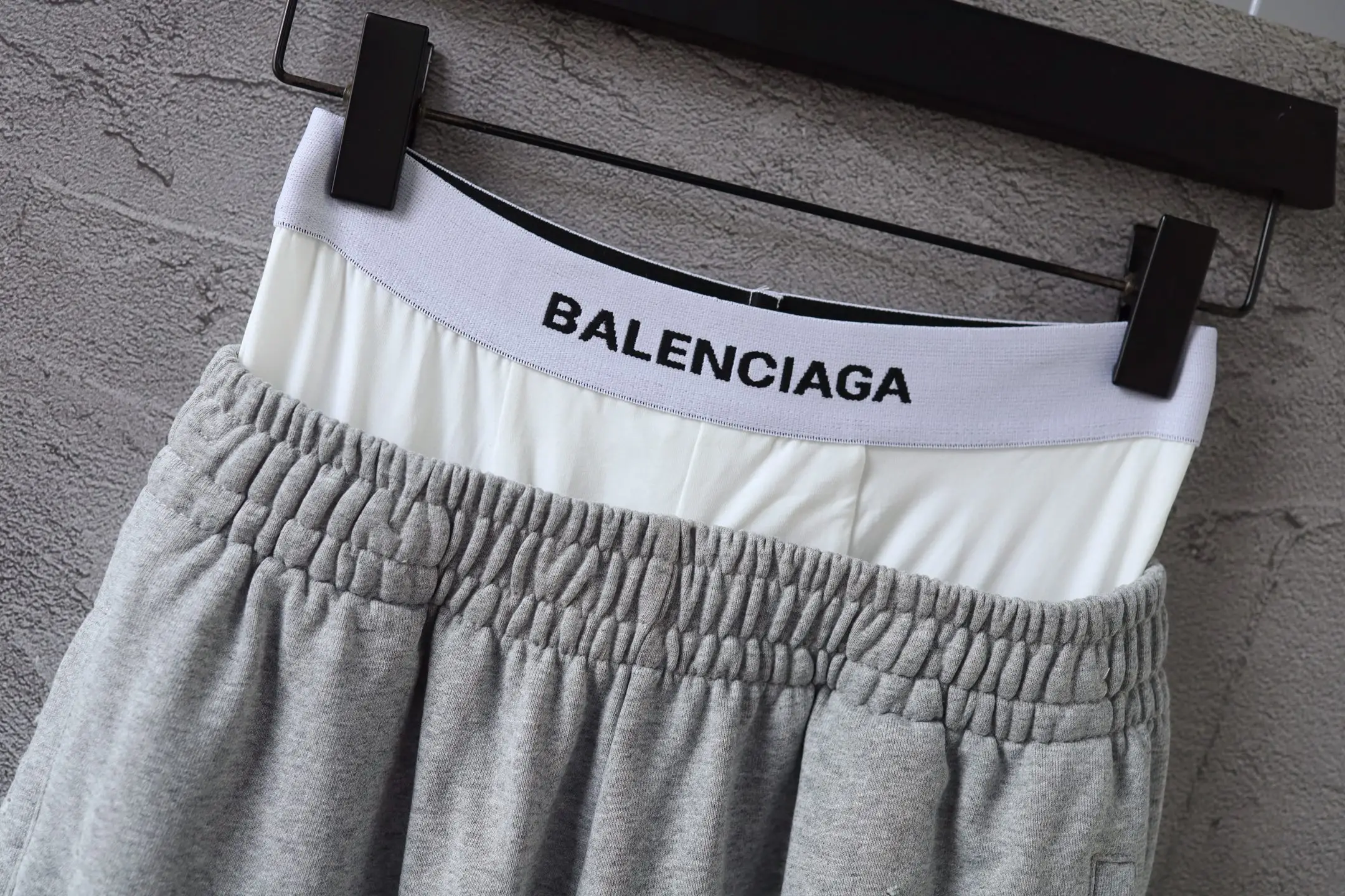 Trompe L'oeil Layered Waistband Sweatpants D25922609 — view 32