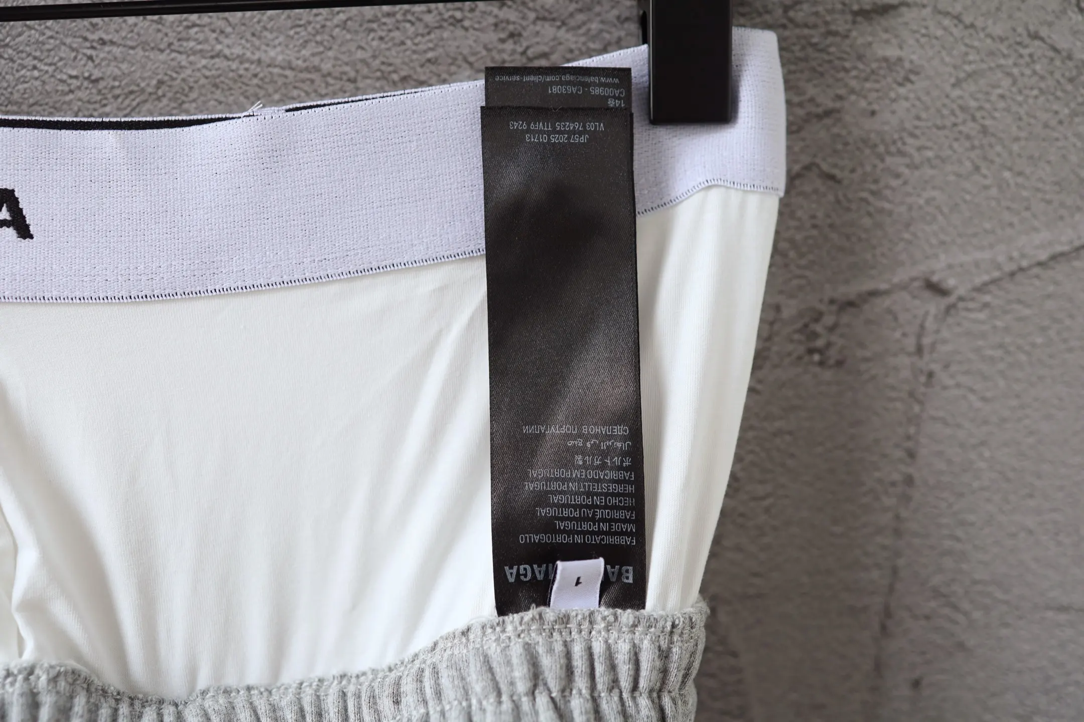 Trompe L'oeil Layered Waistband Sweatpants D25922609 — view 36