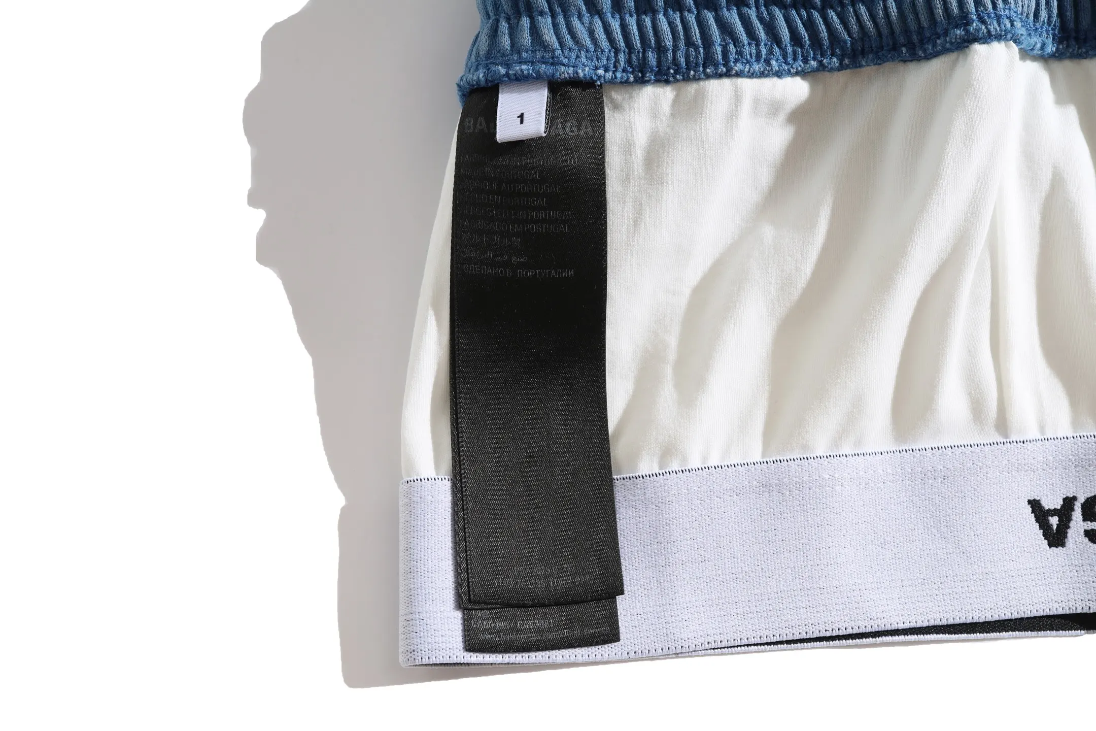 Trompe L'oeil Layered Waistband Distressed Sweats D25920072 — view 18