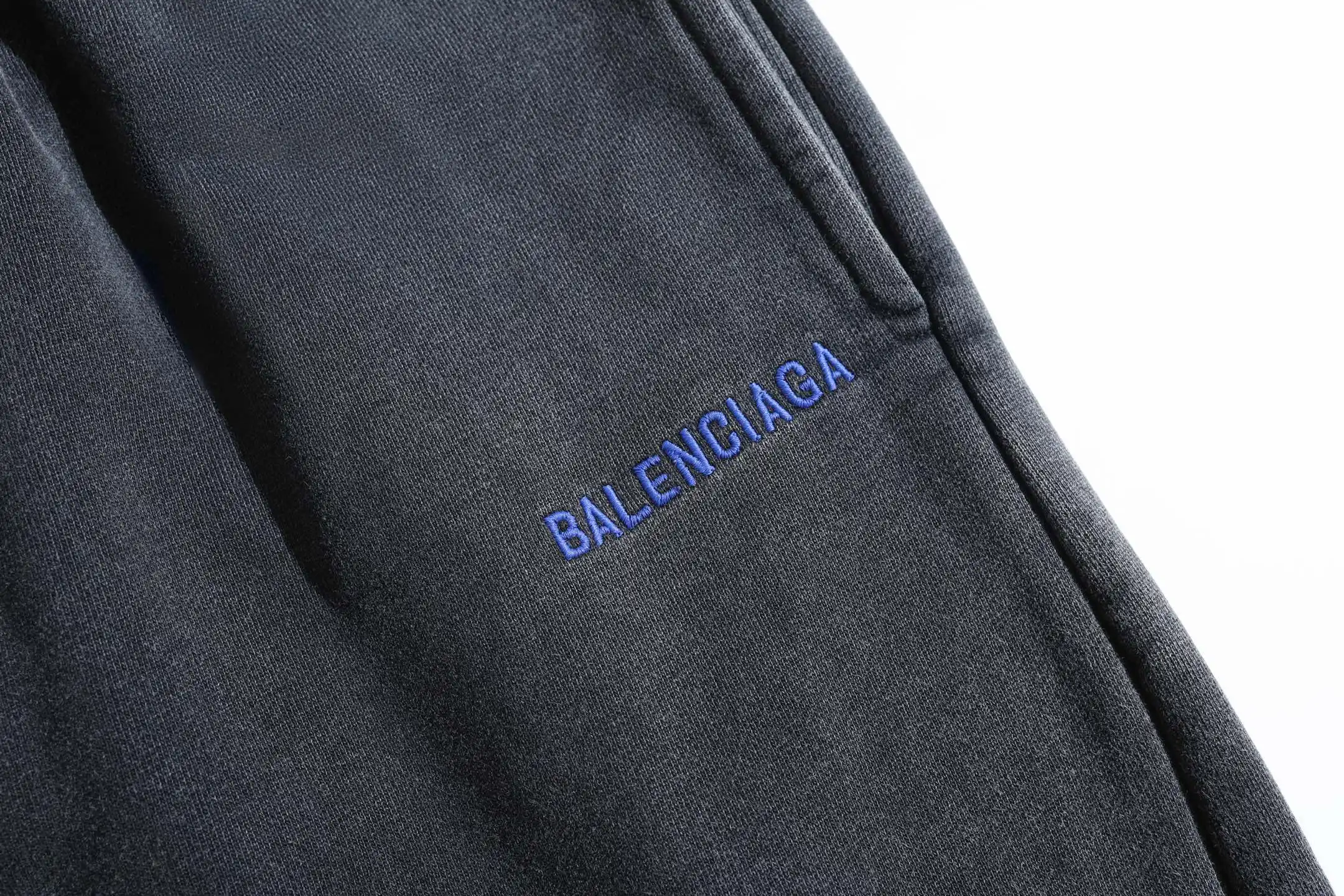 Logo-Embroidered Garment-Dyed Sweatpants D27920074 — view 3