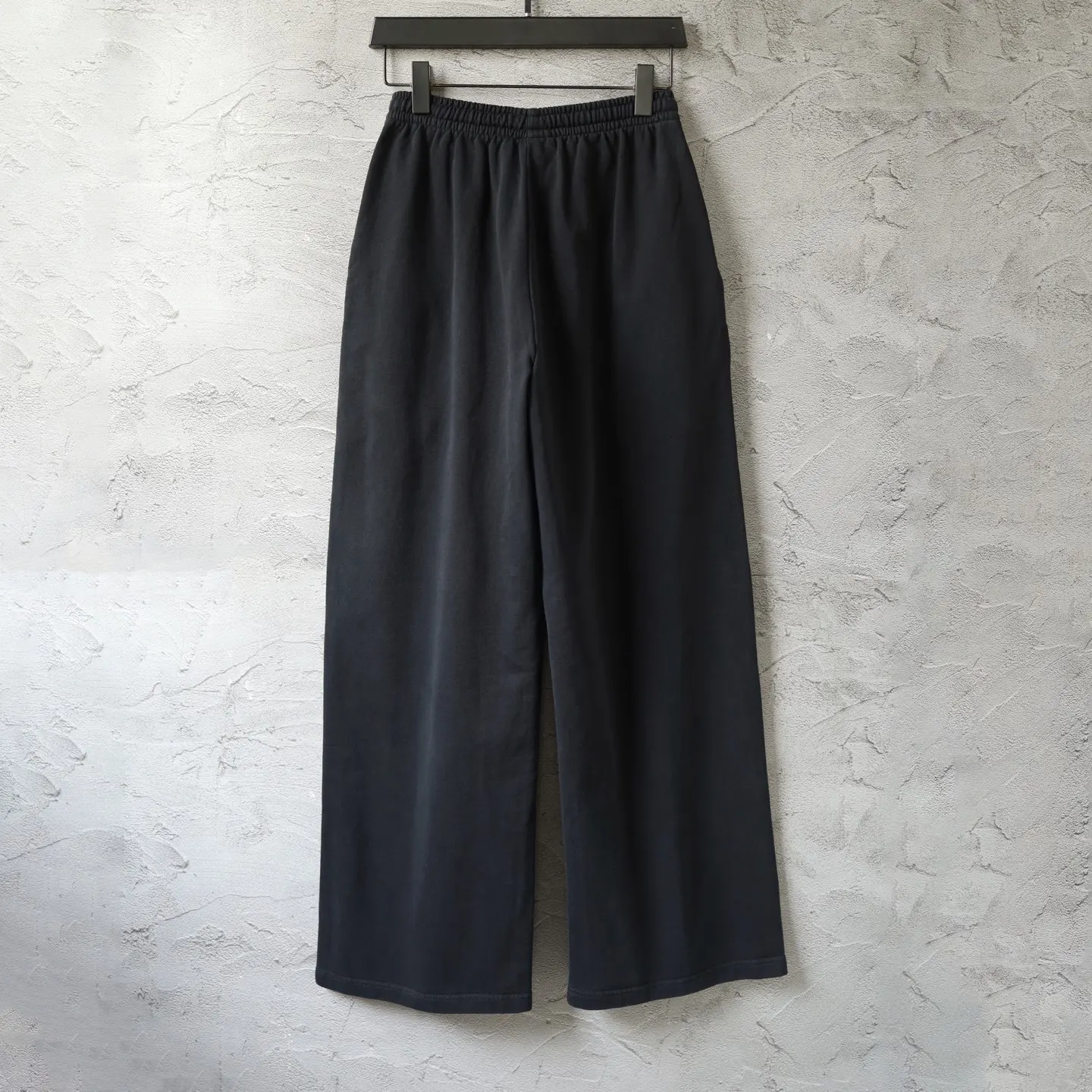 Graphic Print Wide-Leg Sweatpants D27920068 — view 11