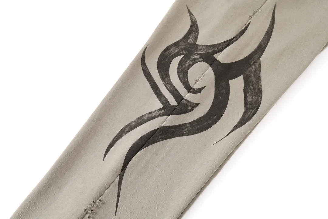 Distressed Graffiti Print Sweatpants D30912999 — view 4