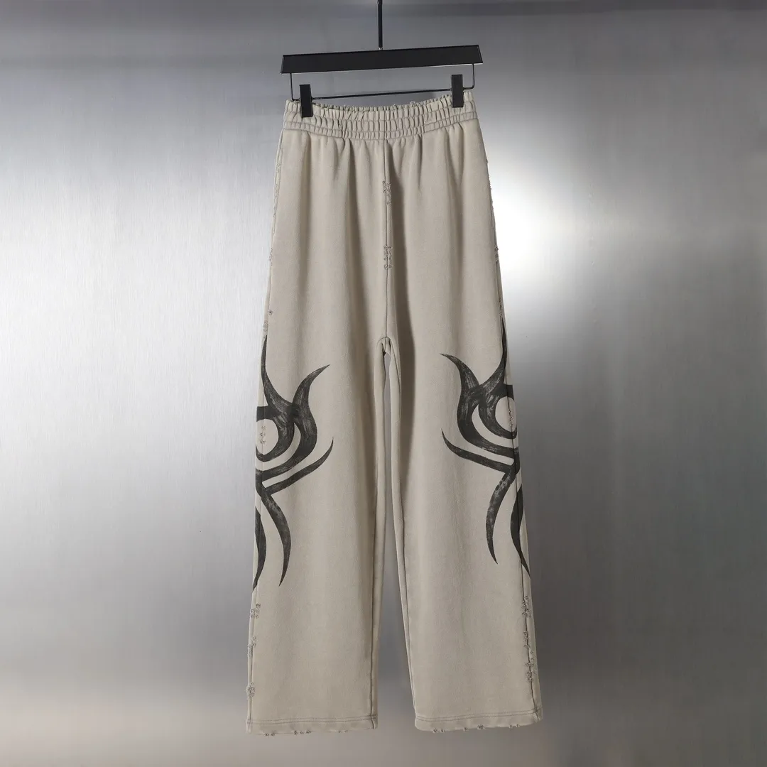 Hand-Painted Distressed Graphic Sweatpants D30912998