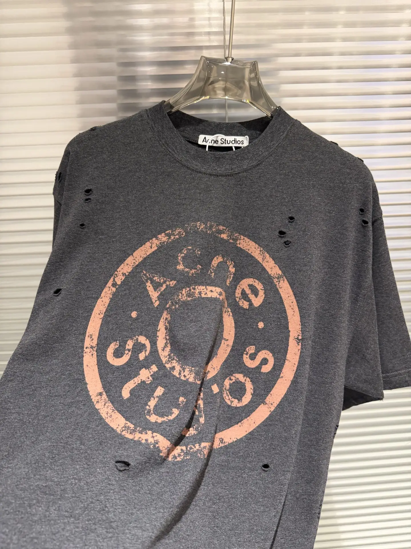 Distressed Logo-Print Cotton T-Shirt D11011790 — view 7