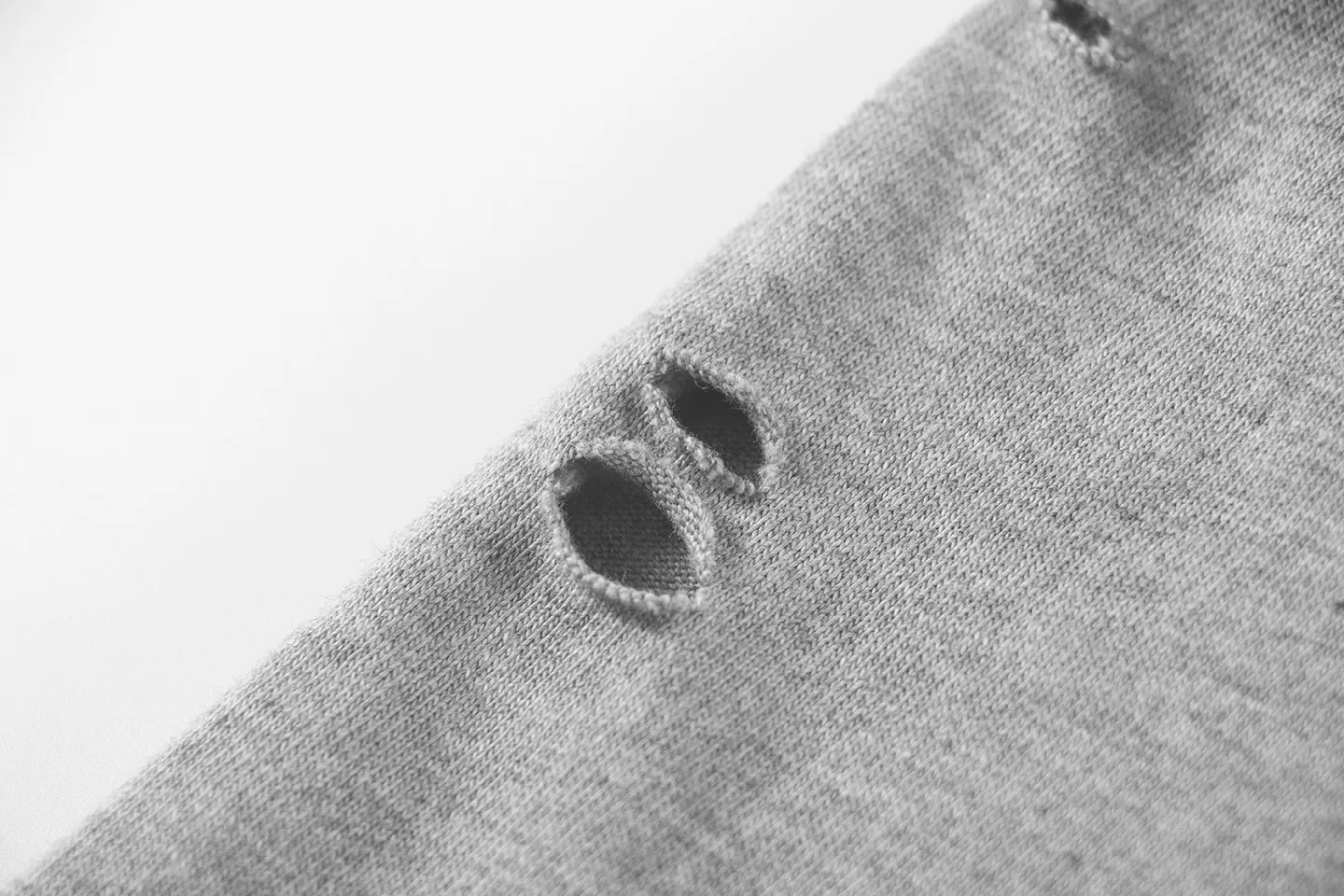 Distressed Logo-Print Cotton T-Shirt D11011789 — view 9