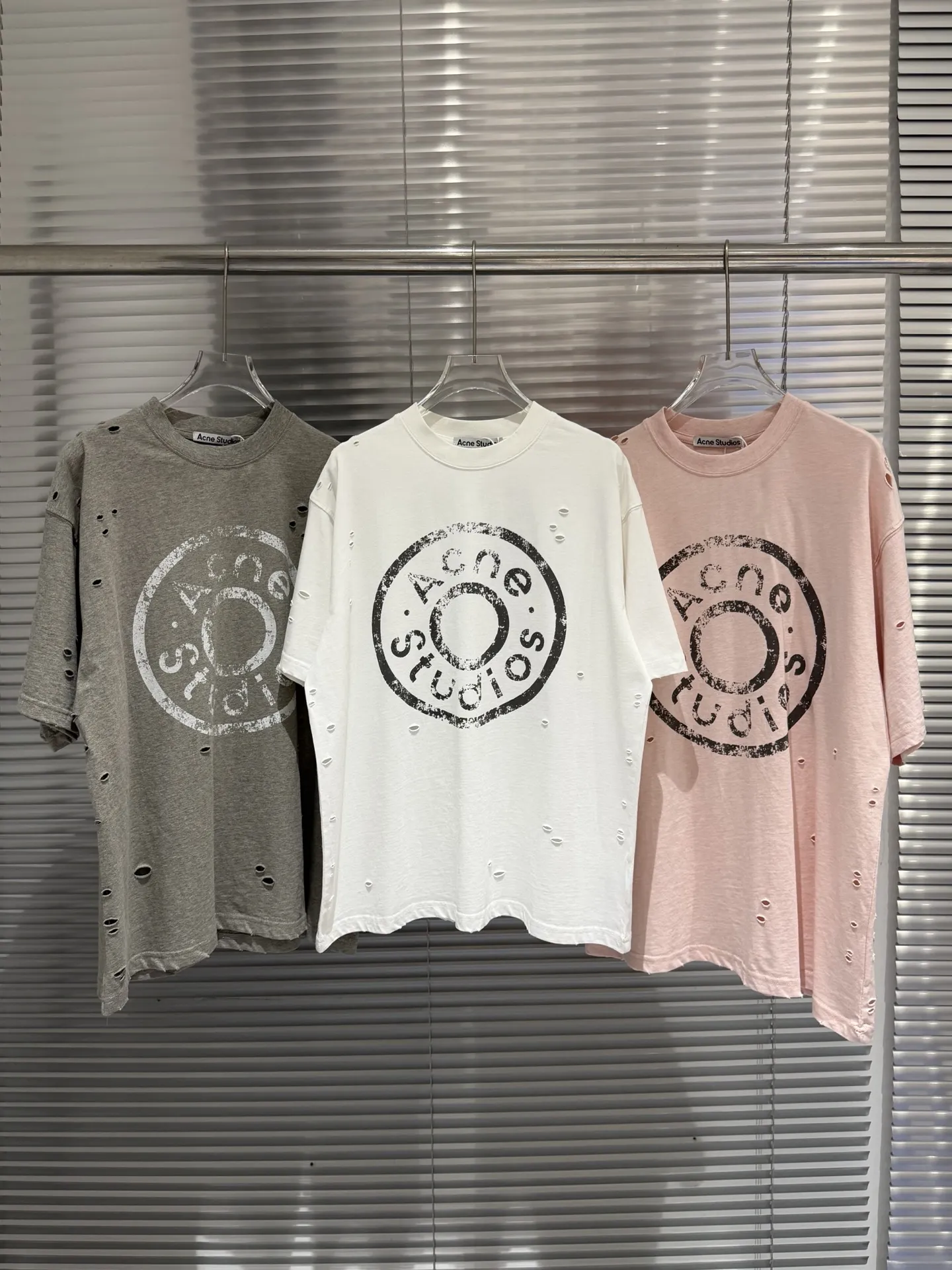 Distressed Logo-Print Cotton T-Shirt D11011786