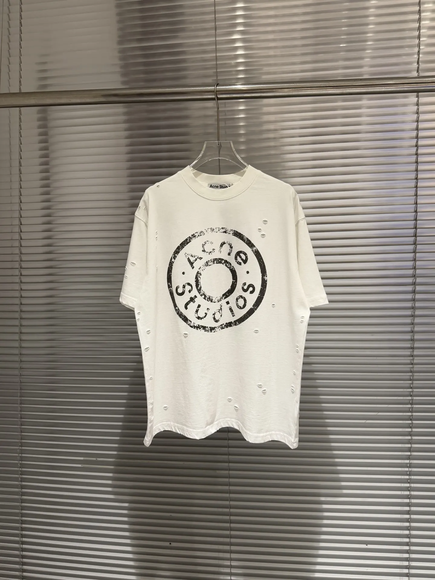 Distressed Logo-Print Cotton T-Shirt D11011786 — view 6