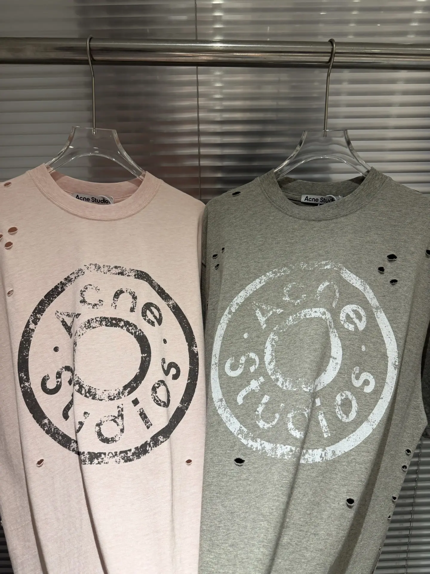 Distressed Logo-Print Cotton T-Shirt D11011786 — view 12