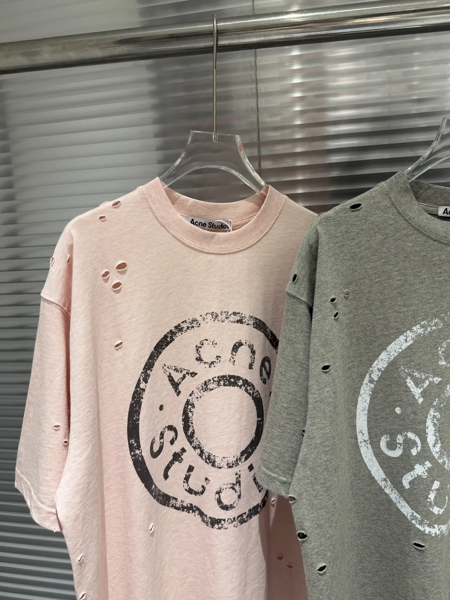 Distressed Logo-Print Cotton T-Shirt D11011786 — view 14