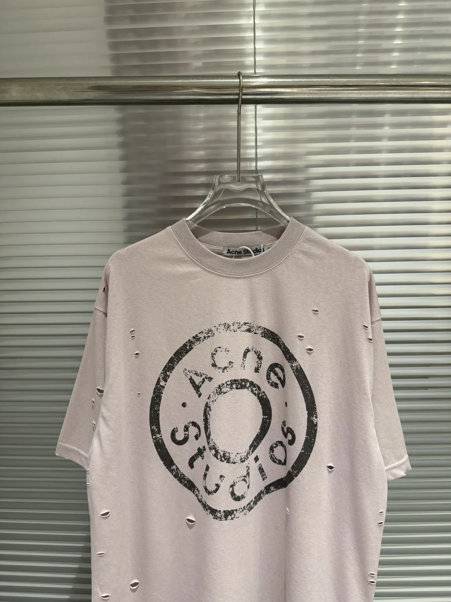 Distressed Logo-Print Cotton T-Shirt D9511775 — view 3