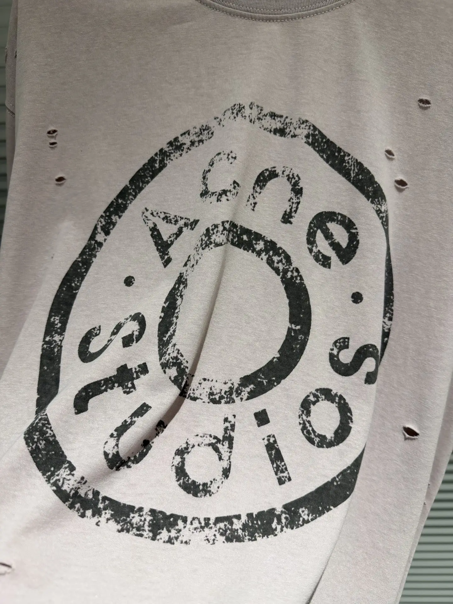 Distressed Logo-Print Cotton T-Shirt D9511775 — view 6