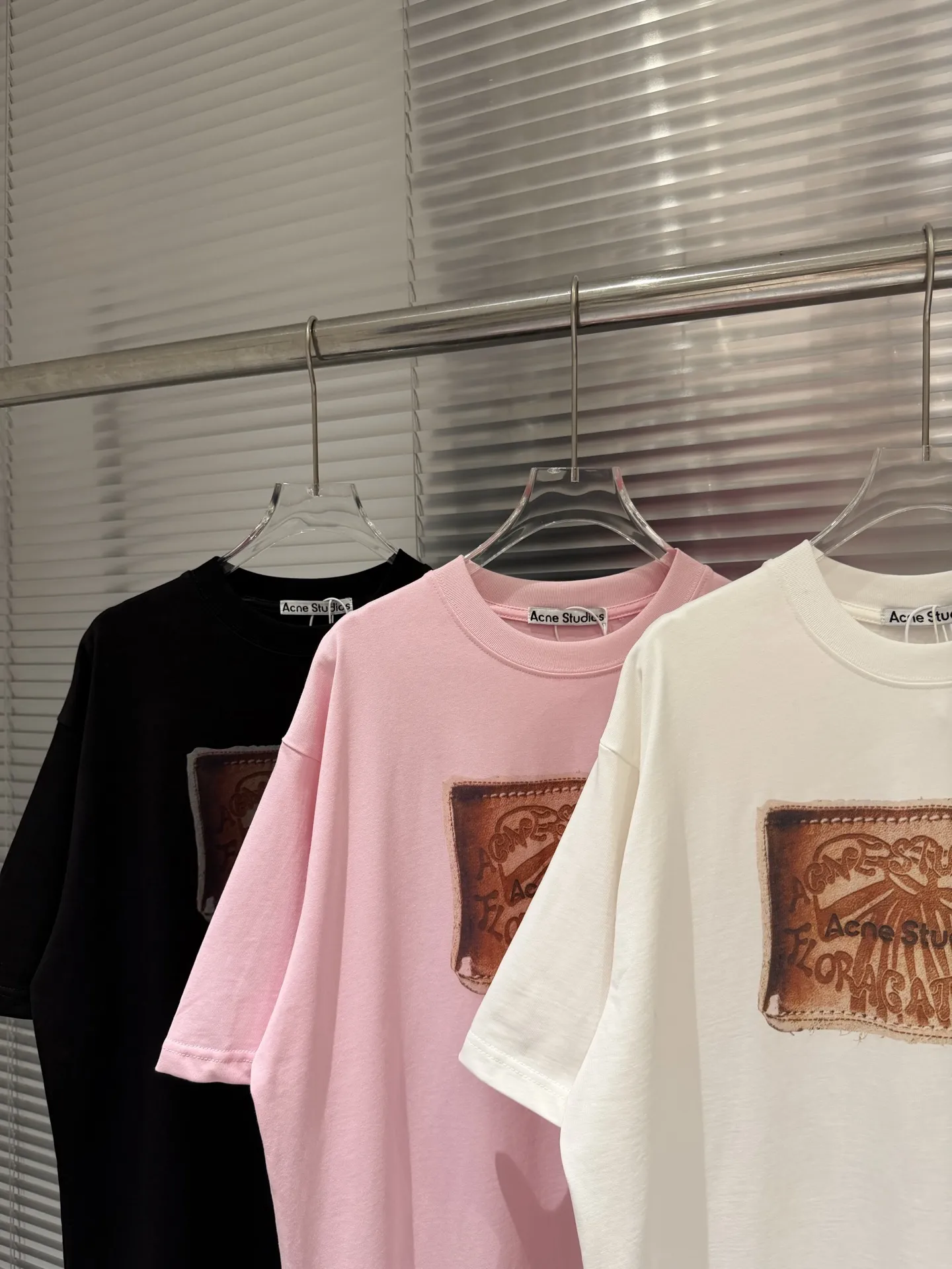 Distressed Patch Logo Oversized T-Shirt D10011795 — view 4