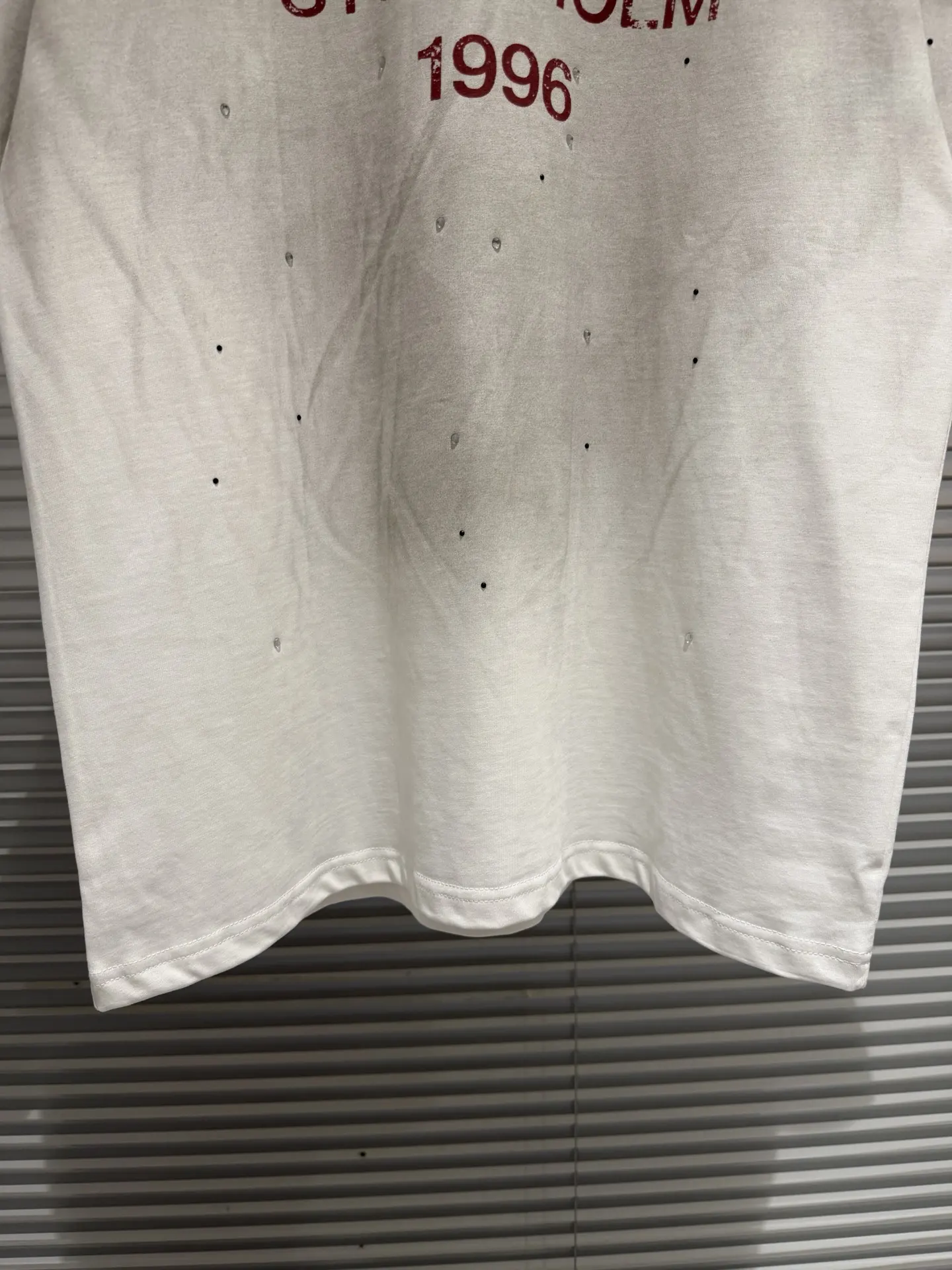 1996 Distressed Rhinestone Logo T-Shirt D10811773 — view 9