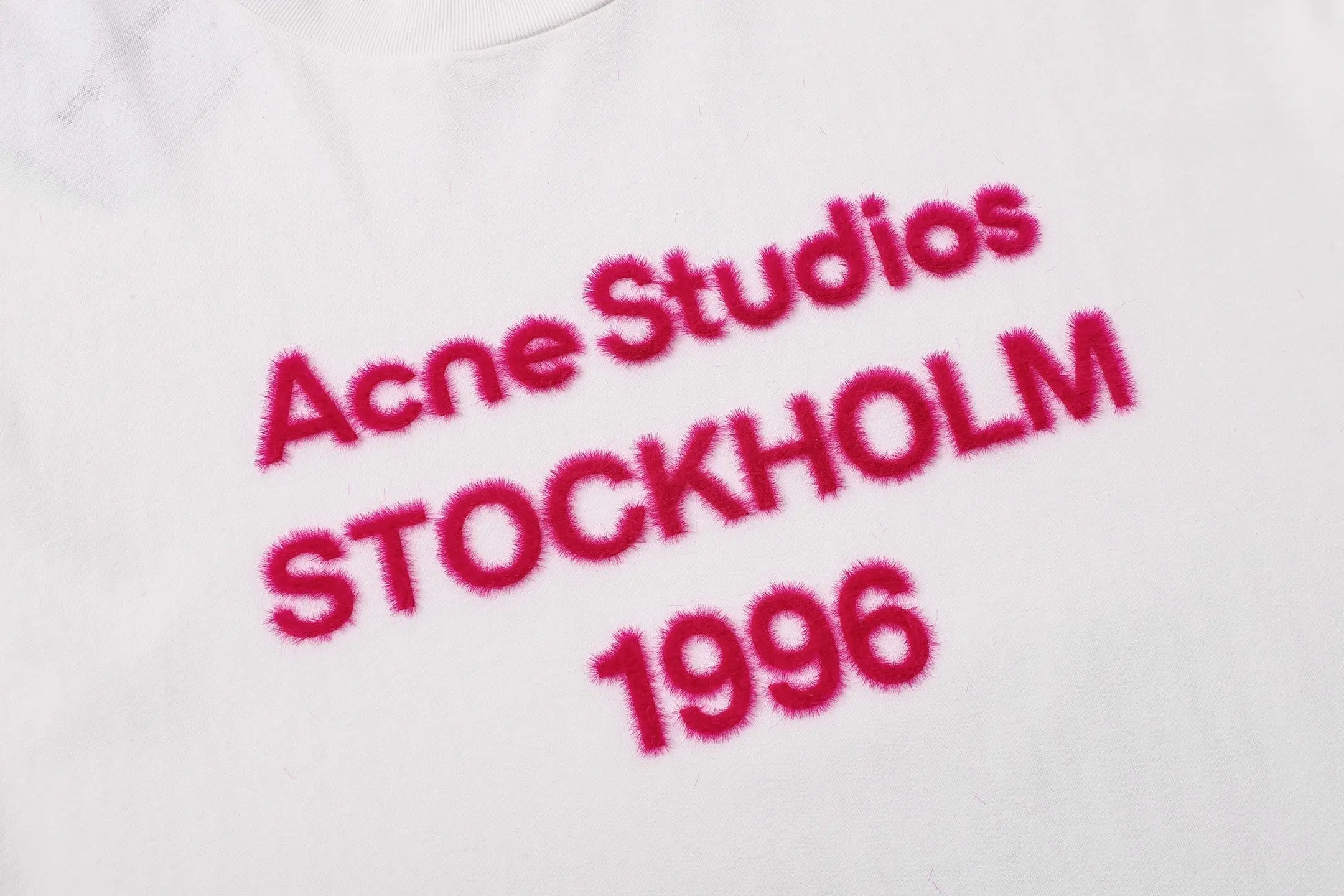1996 Flocked Logo Cotton T-Shirt D9511777 — view 4