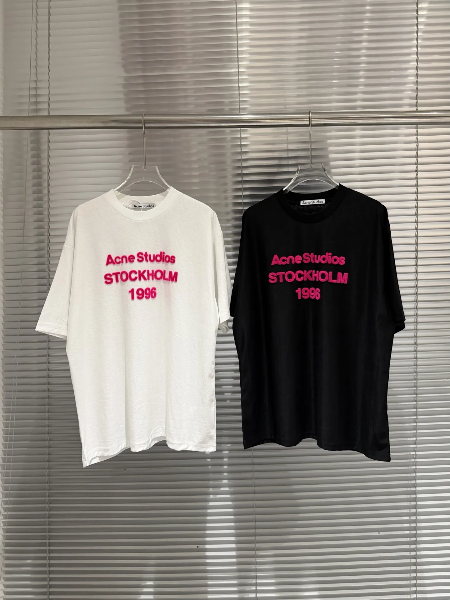 Logo Flocked Cotton T-Shirt D9511776