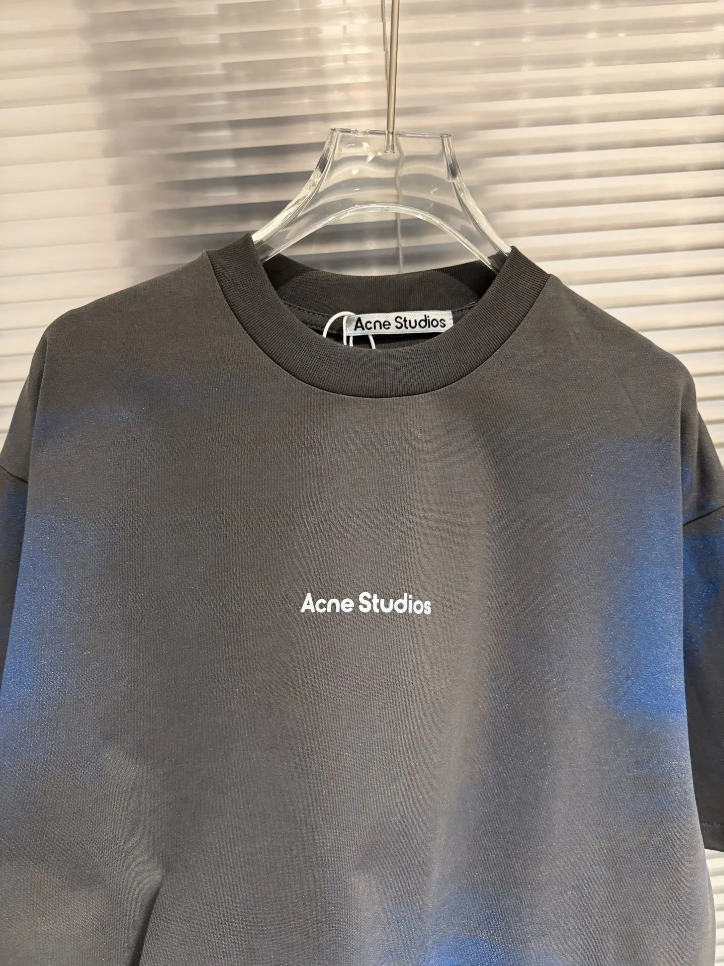 Logo Print Spray-Effect Cotton T-Shirt D11511808 — view 3