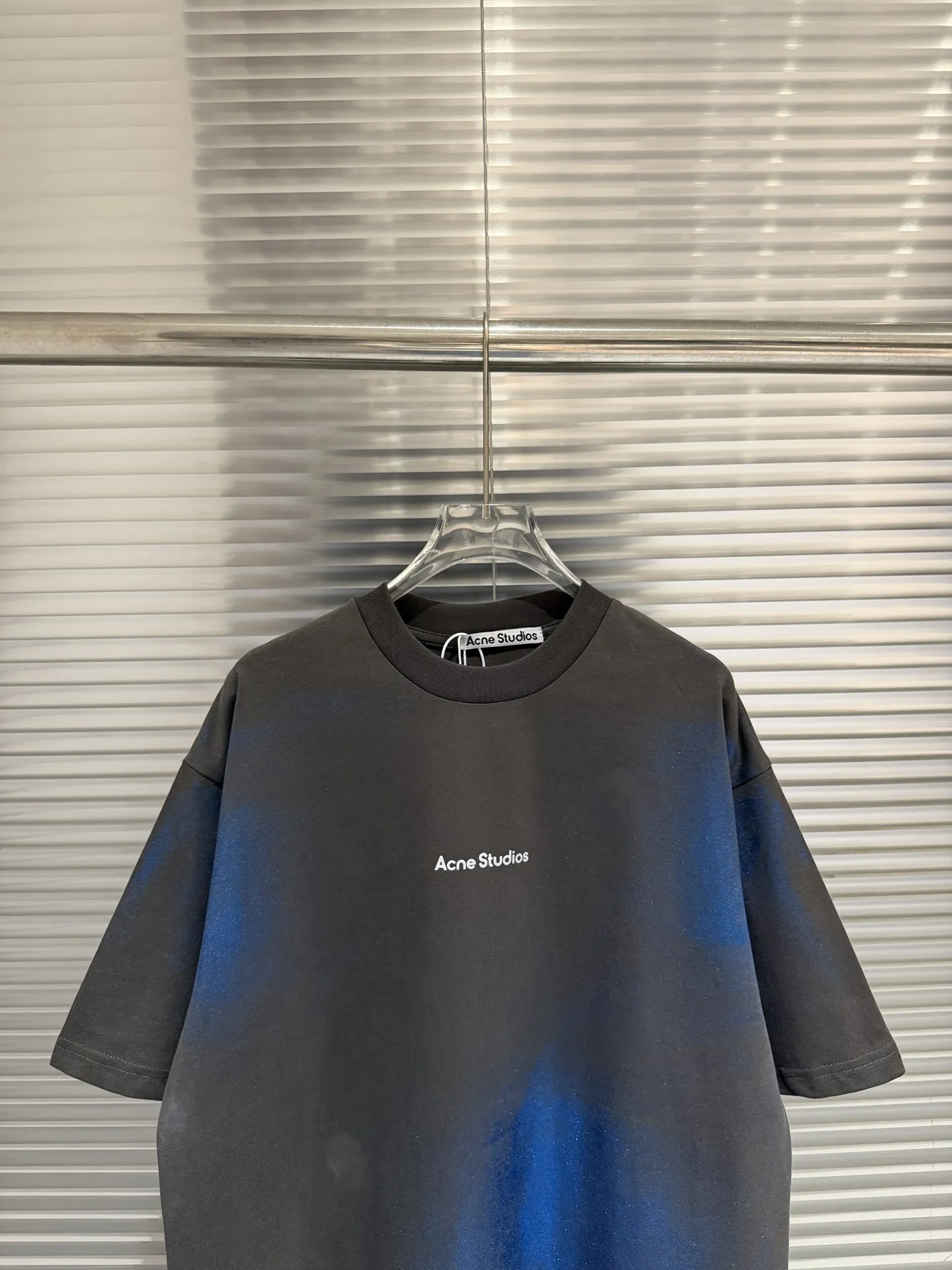 Logo Print Spray-Effect Cotton T-Shirt D11511808 — view 4