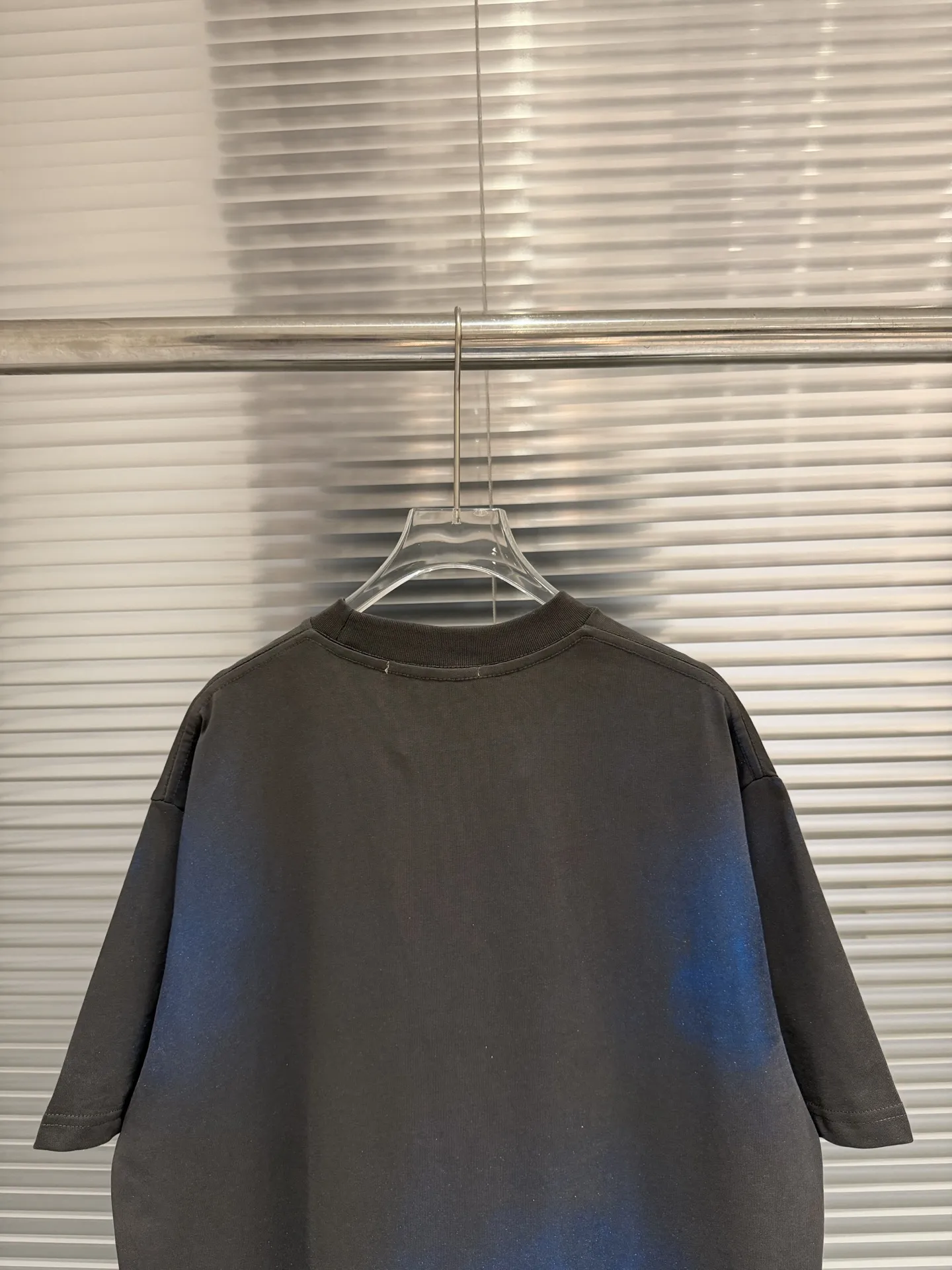 Logo Print Spray-Effect Cotton T-Shirt D11511808 — view 7