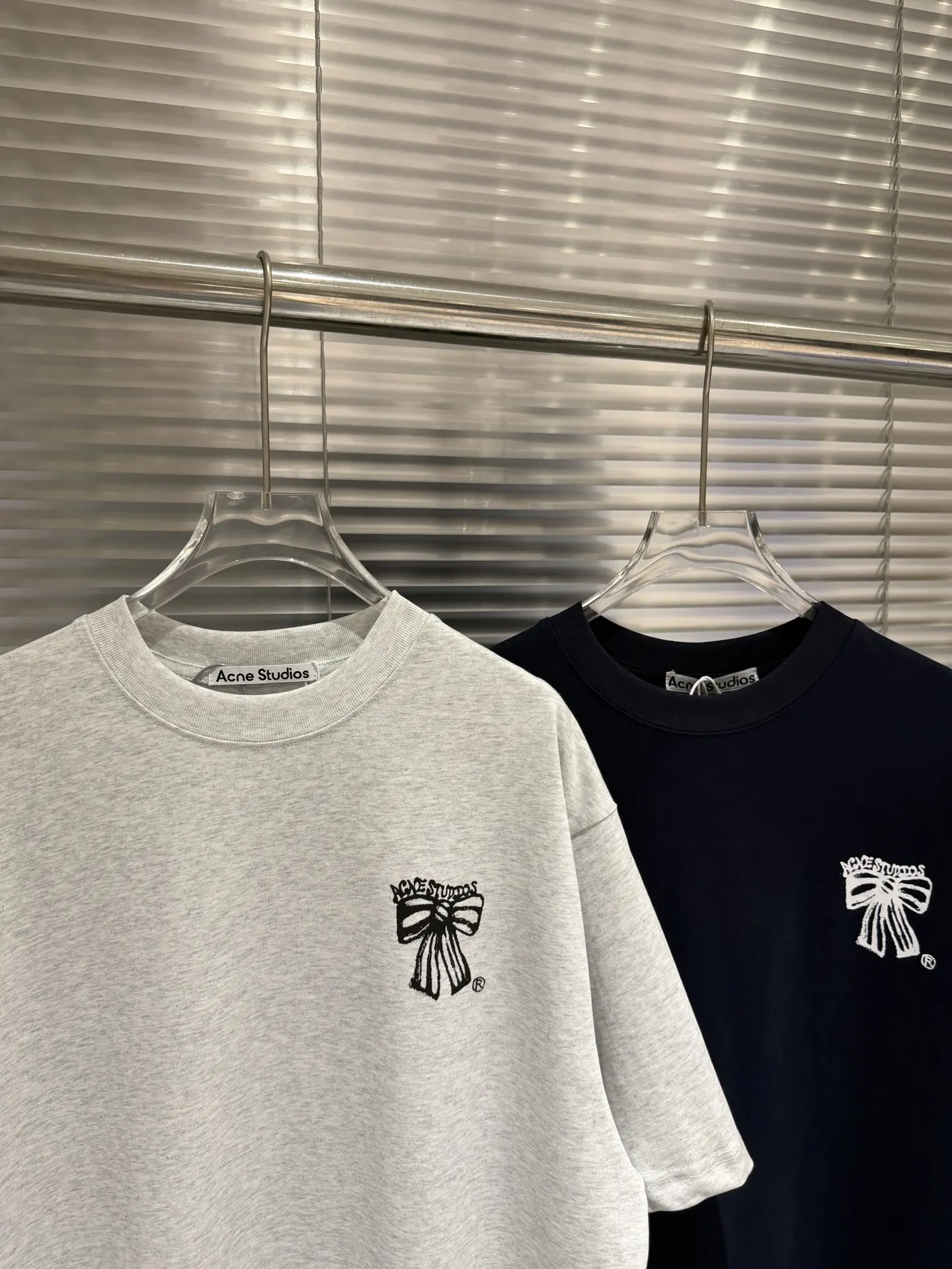 Bow Logo Oversized Cotton T-Shirt D10011814 — view 5