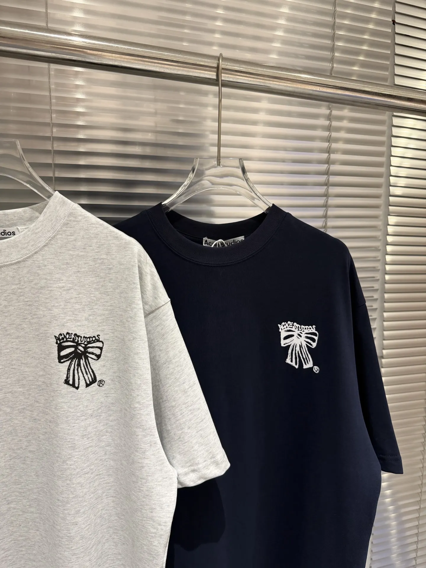 Bow Logo Oversized Cotton T-Shirt D10011814 — view 6