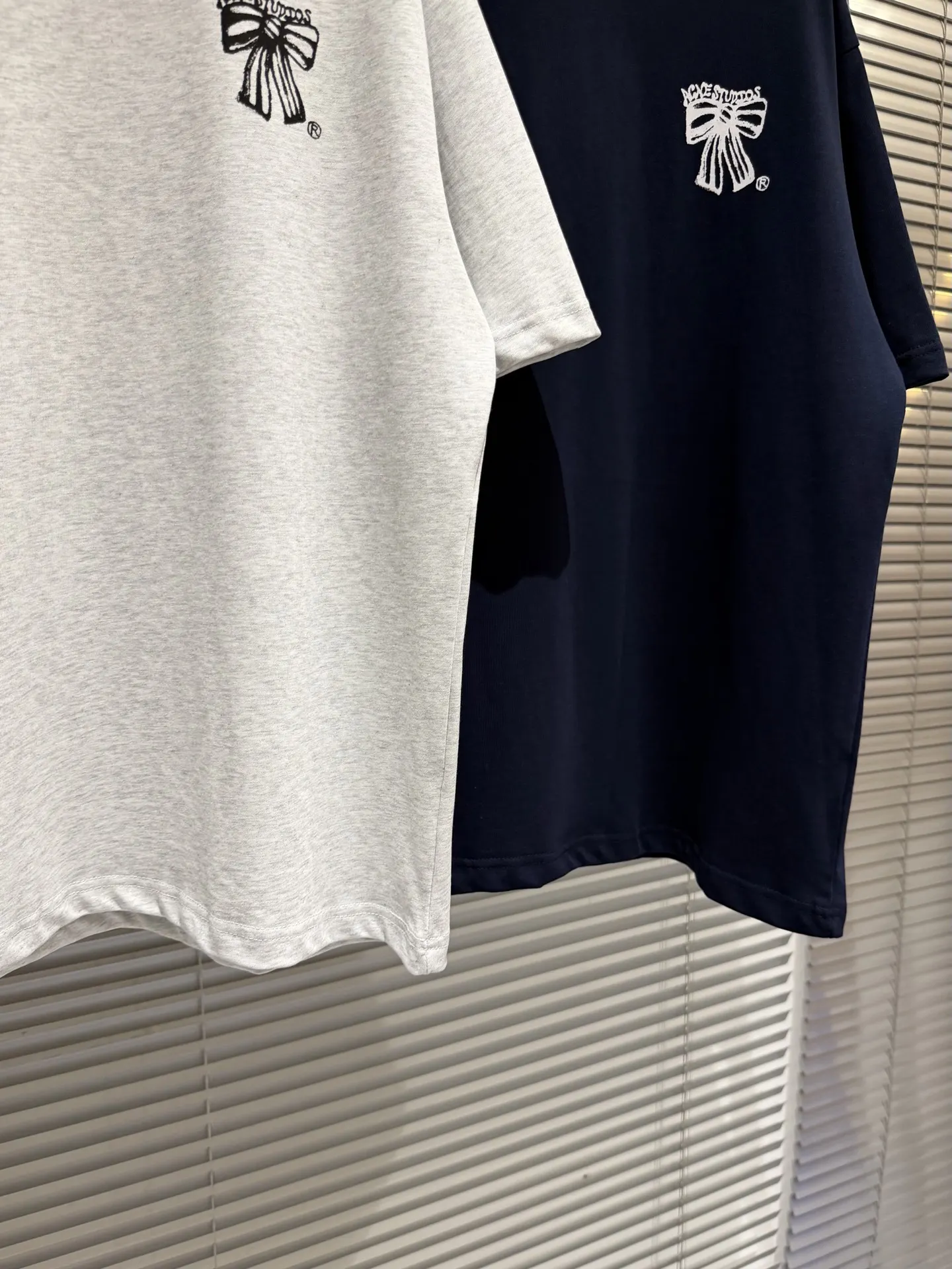 Bow Logo Oversized Cotton T-Shirt D10011814 — view 8