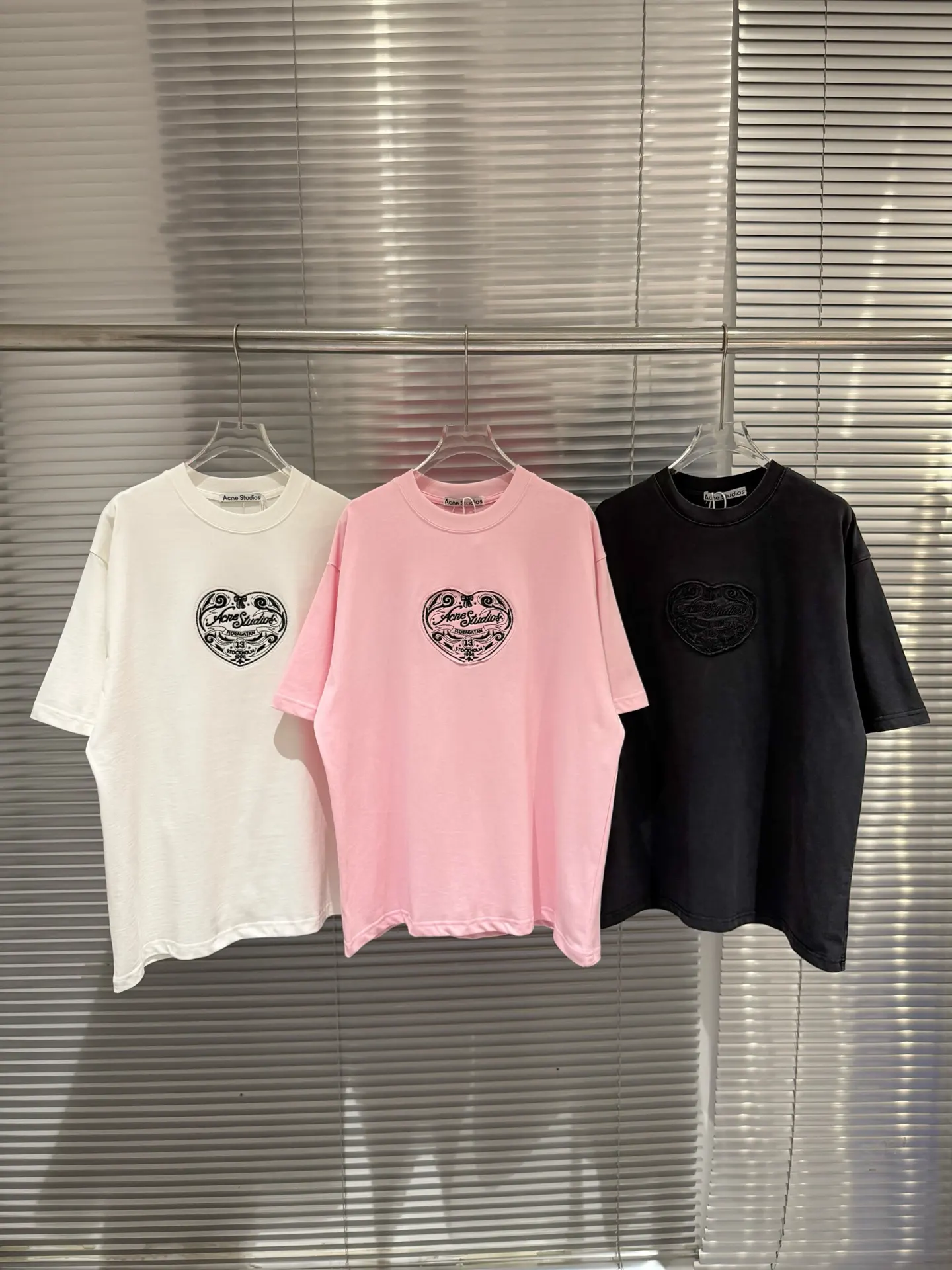 Heart Embroidery Oversized T-Shirt D10011810