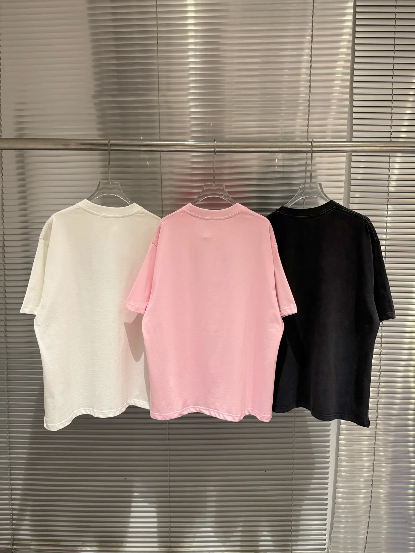Heart Embroidery Oversized T-Shirt D10011810 — view 2