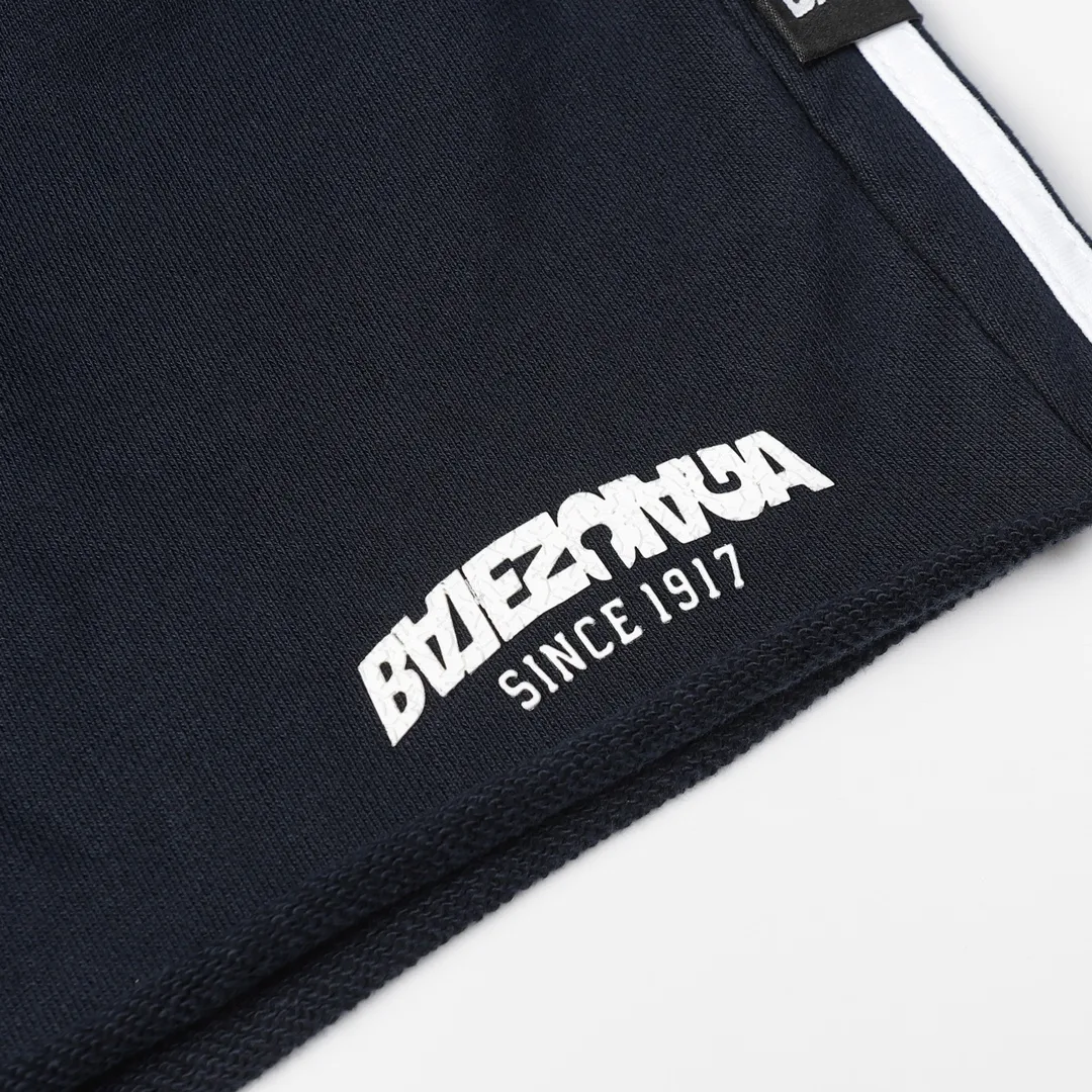 Distressed Logo-Print Cotton-Jersey Shorts D19013251 — view 3