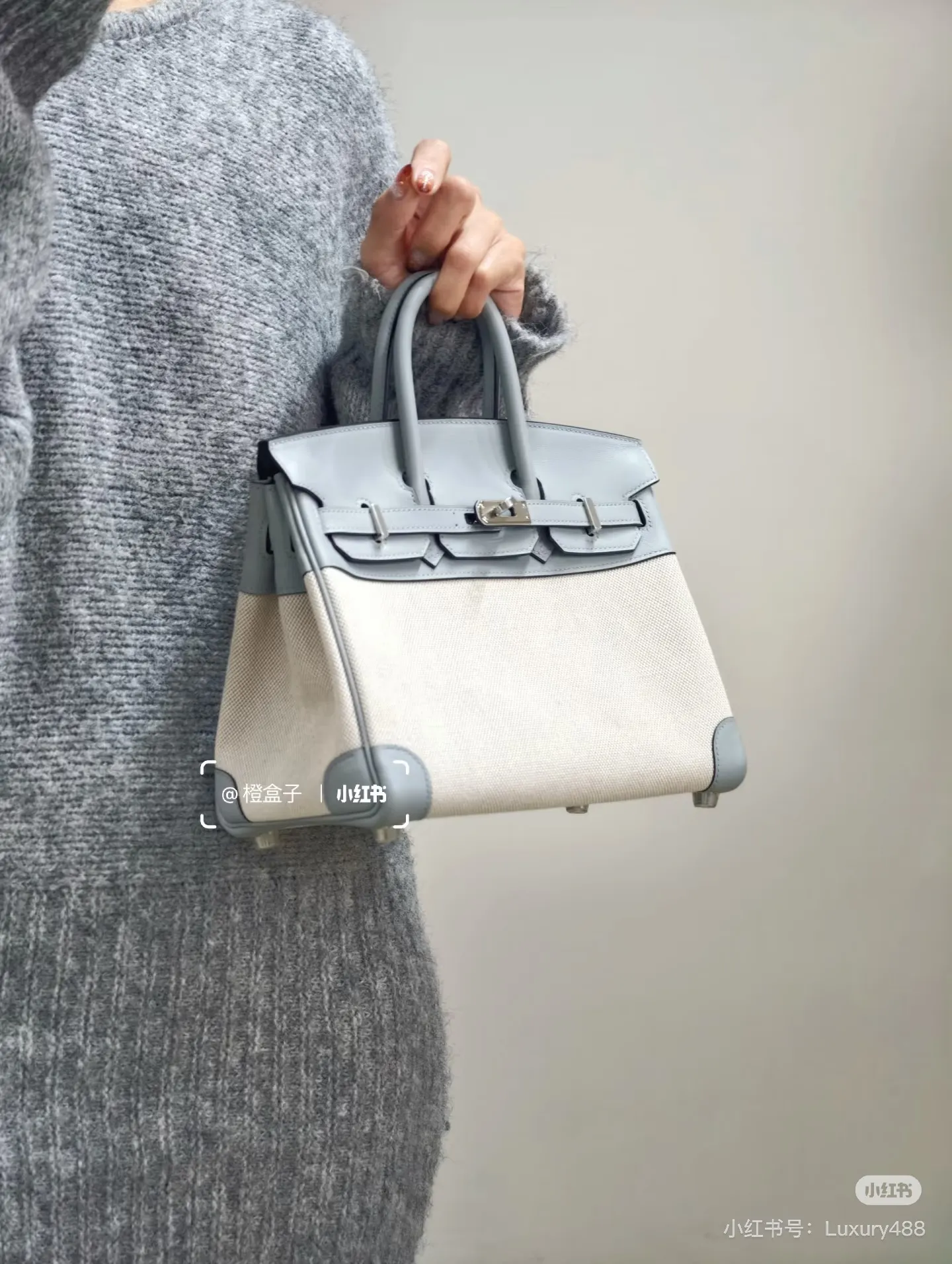Color-Block Canvas & Leather Top-Handle Bag D59018548 — view 4
