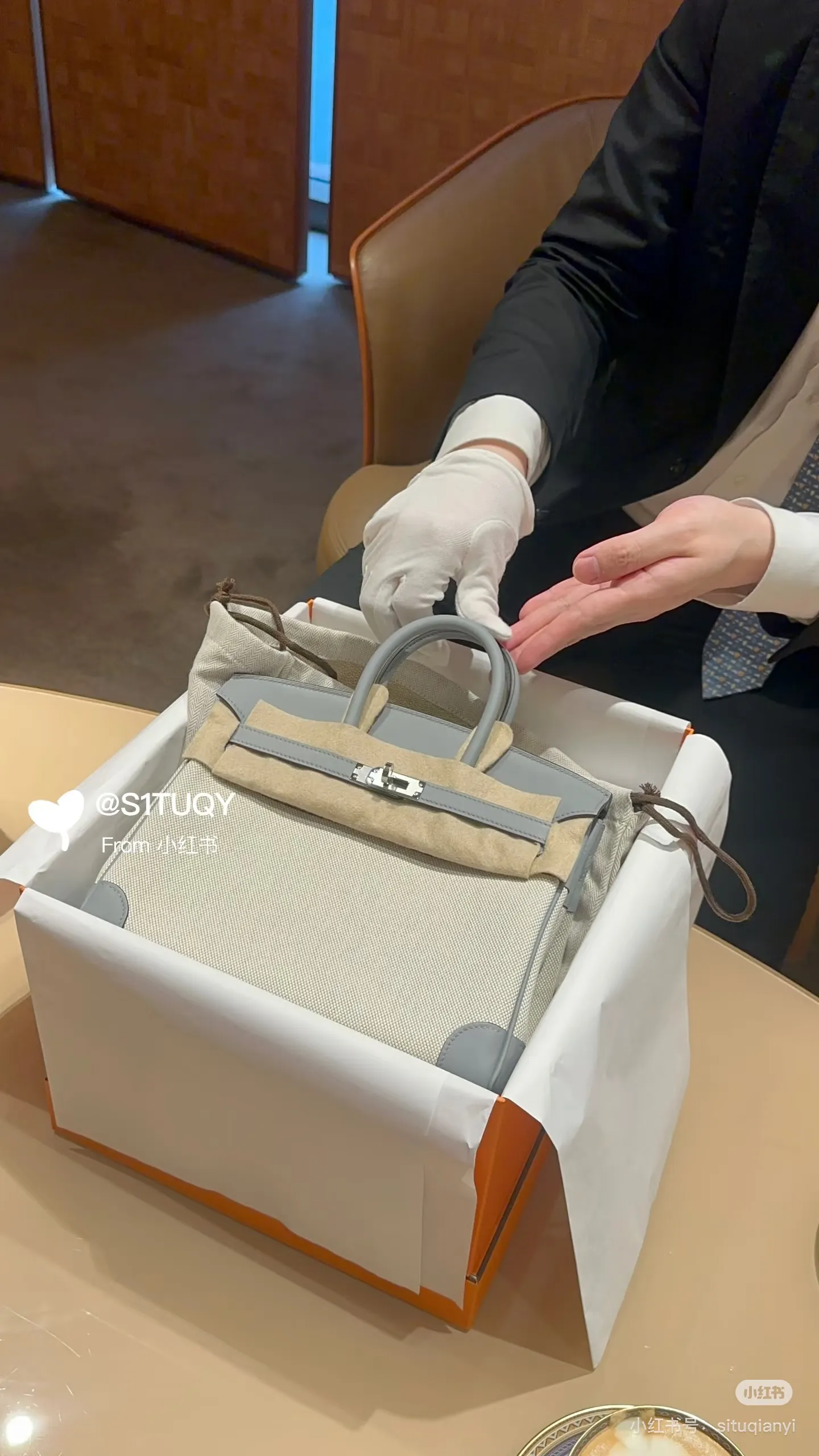 Color-Block Canvas & Leather Top-Handle Bag D59018548 — view 7