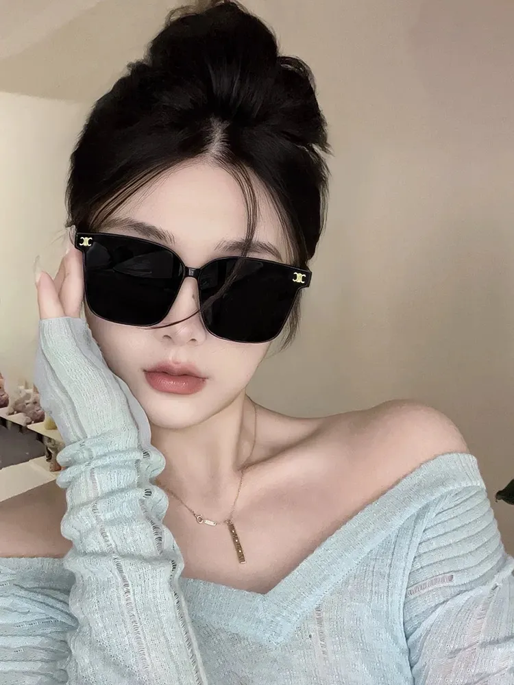 Celine Triomphe Cat-Eye Sunglasses D20017751 — view 4