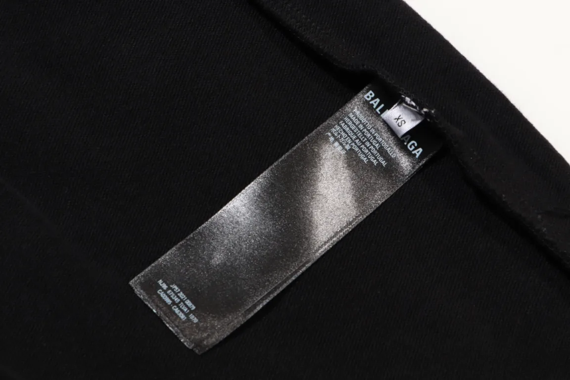 3B Sports Crest Embroidered Sweatpants D20922616 — view 9