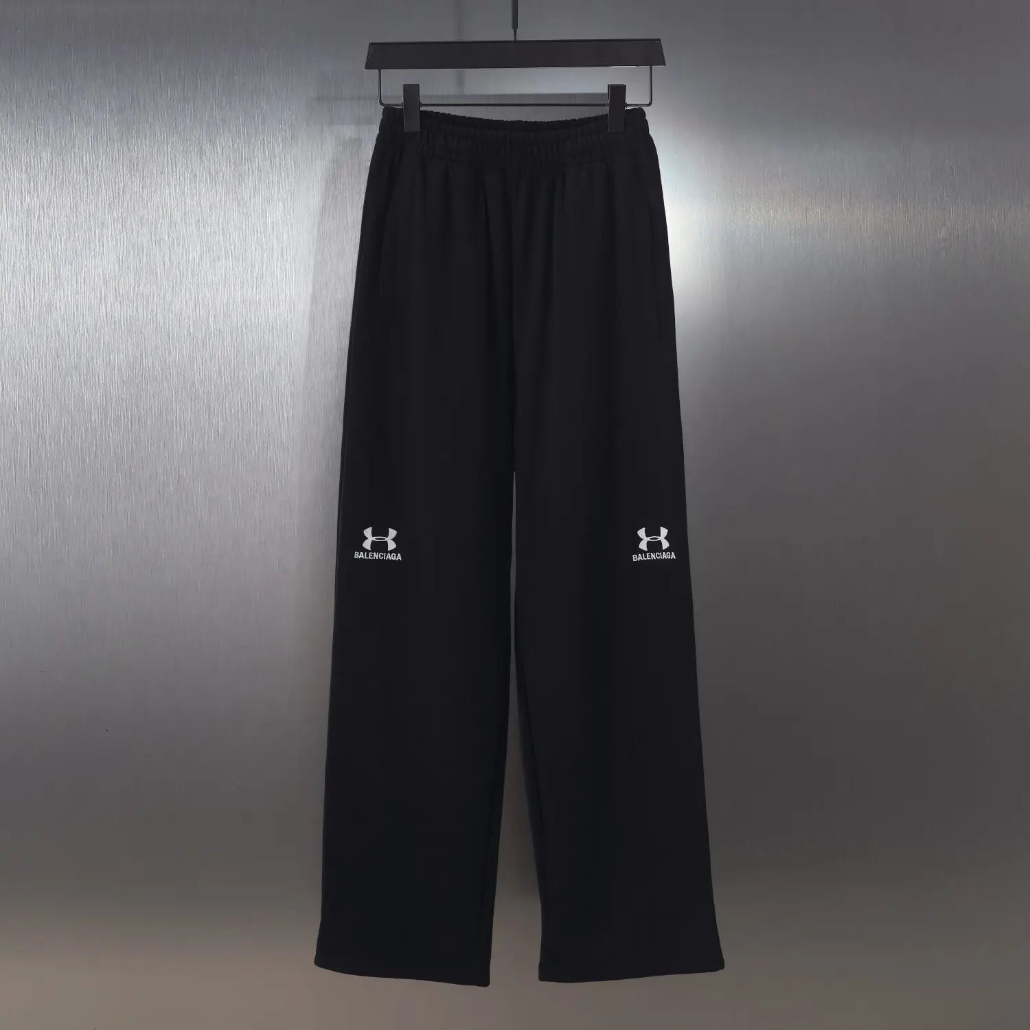 Logo Embroidered Wide-Leg Sweatpants D21522620