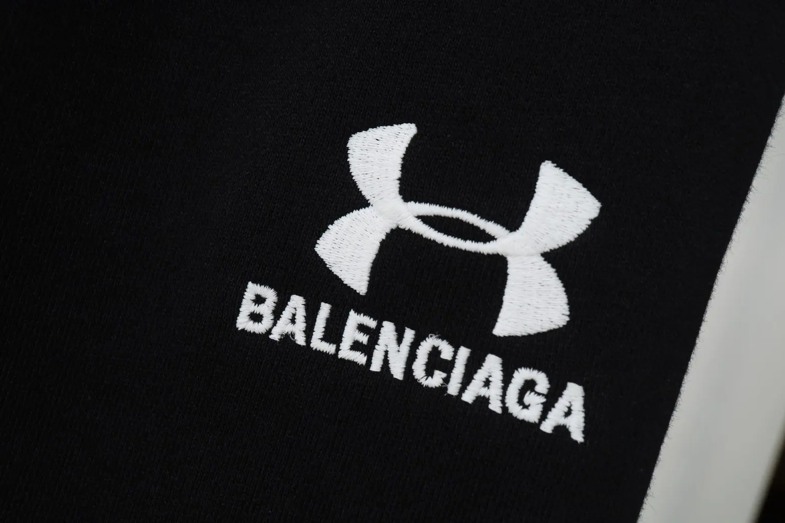 Logo Embroidered Wide-Leg Sweatpants D21522620 — view 3