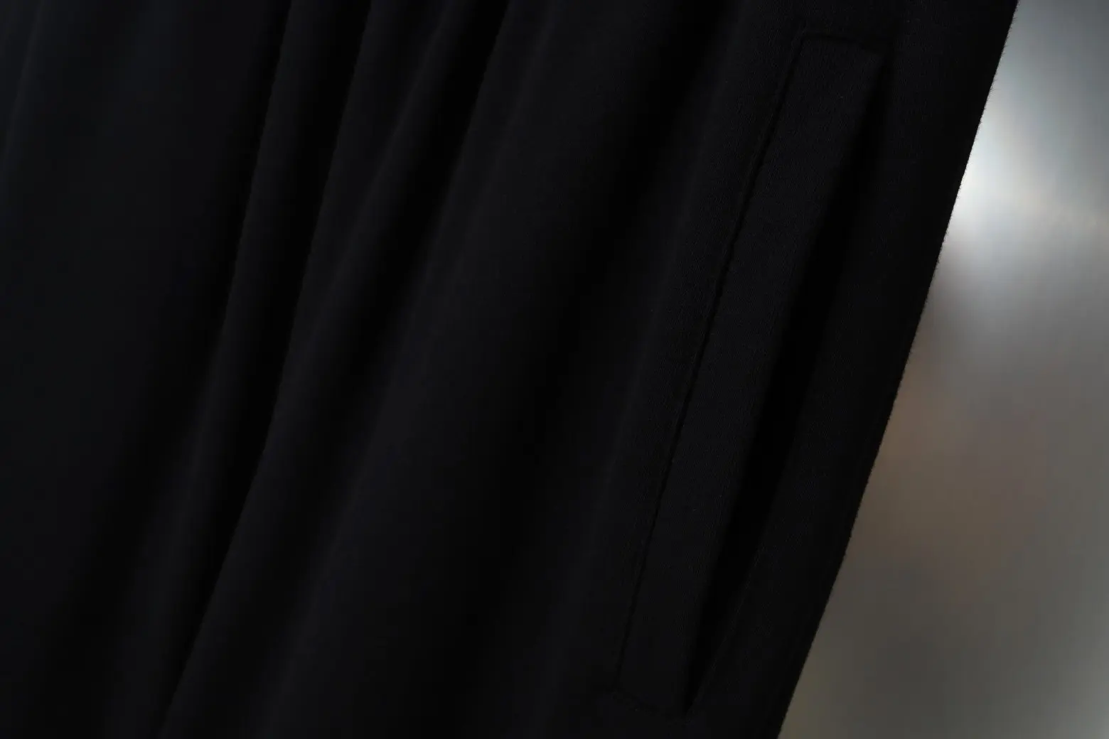 Logo Embroidered Wide-Leg Sweatpants D21522620 — view 5