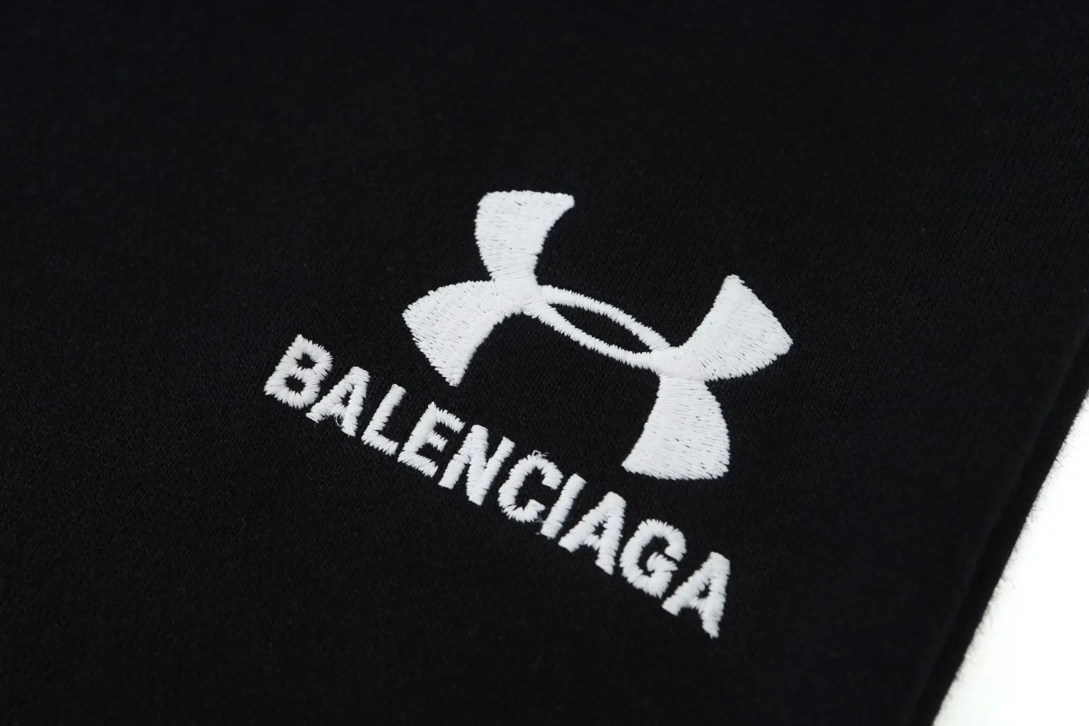 Logo Embroidered Wide-Leg Sweatpants D21522620 — view 12