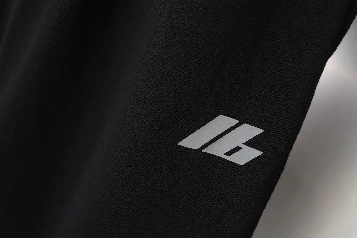 Logo Print Straight-Leg Sweatpants D20920121 — view 3