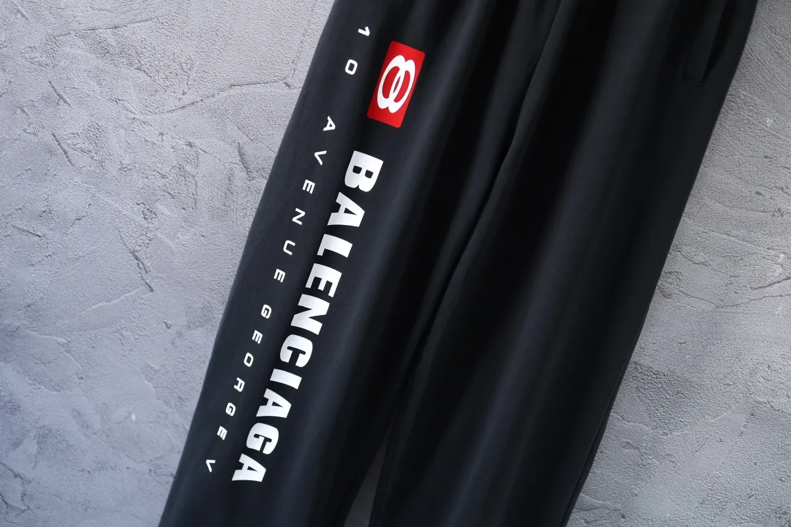Logo Print Wide-Leg Sweatpants D20520080 — view 3