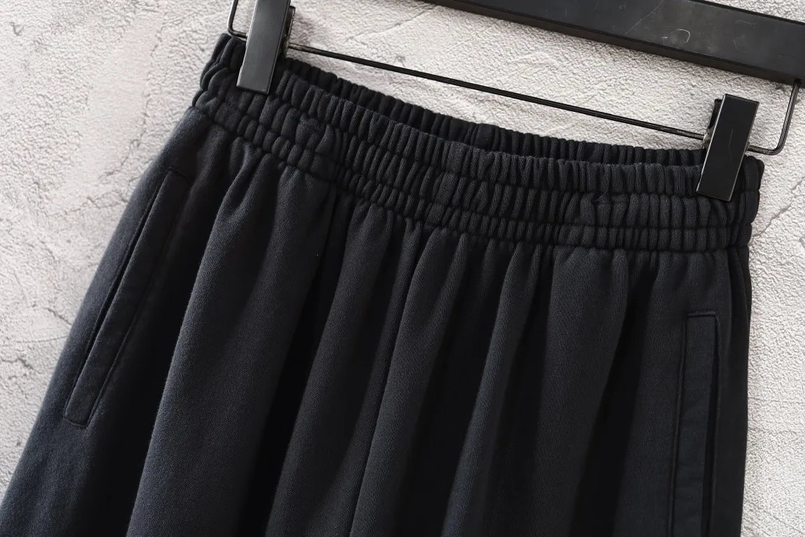 Logo-Embroidered Wide-Leg Sweatpants D26512961 — view 7