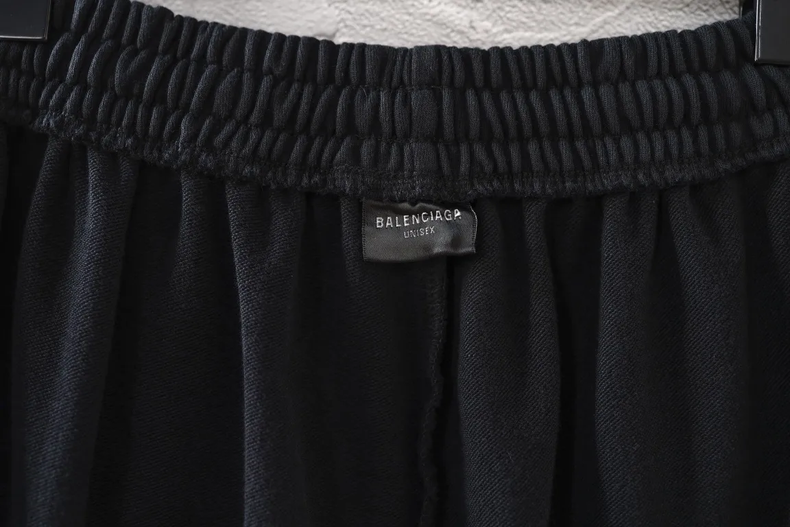 Logo-Embroidered Wide-Leg Sweatpants D26512961 — view 9