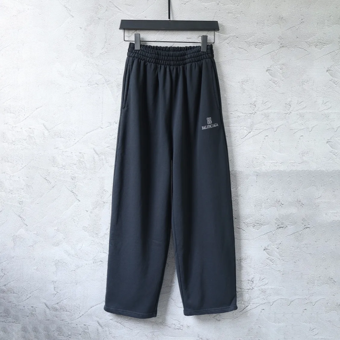 Logo-Embroidered Wide-Leg Sweatpants D24912945
