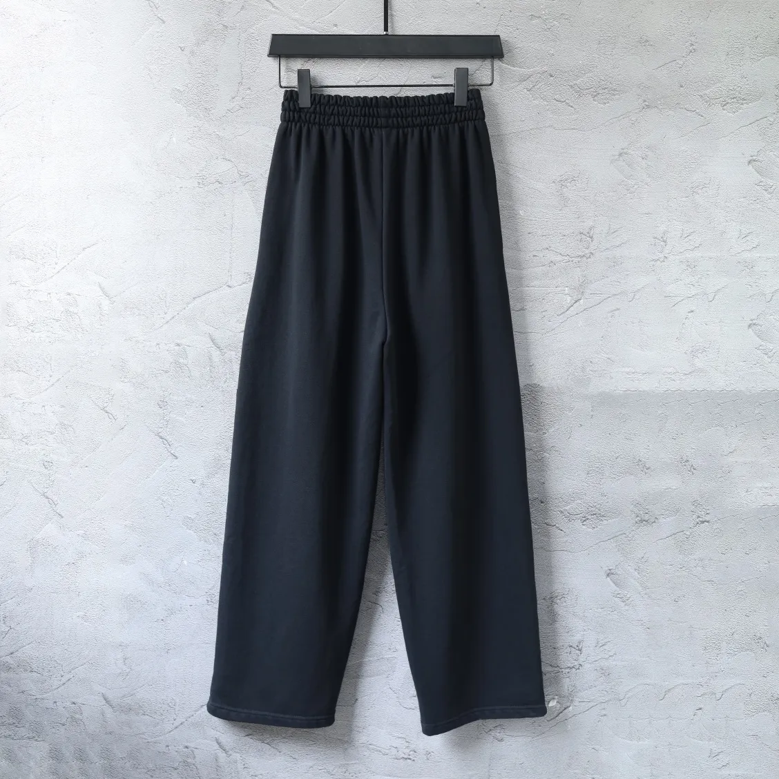 Logo-Embroidered Wide-Leg Sweatpants D24912945 — view 2