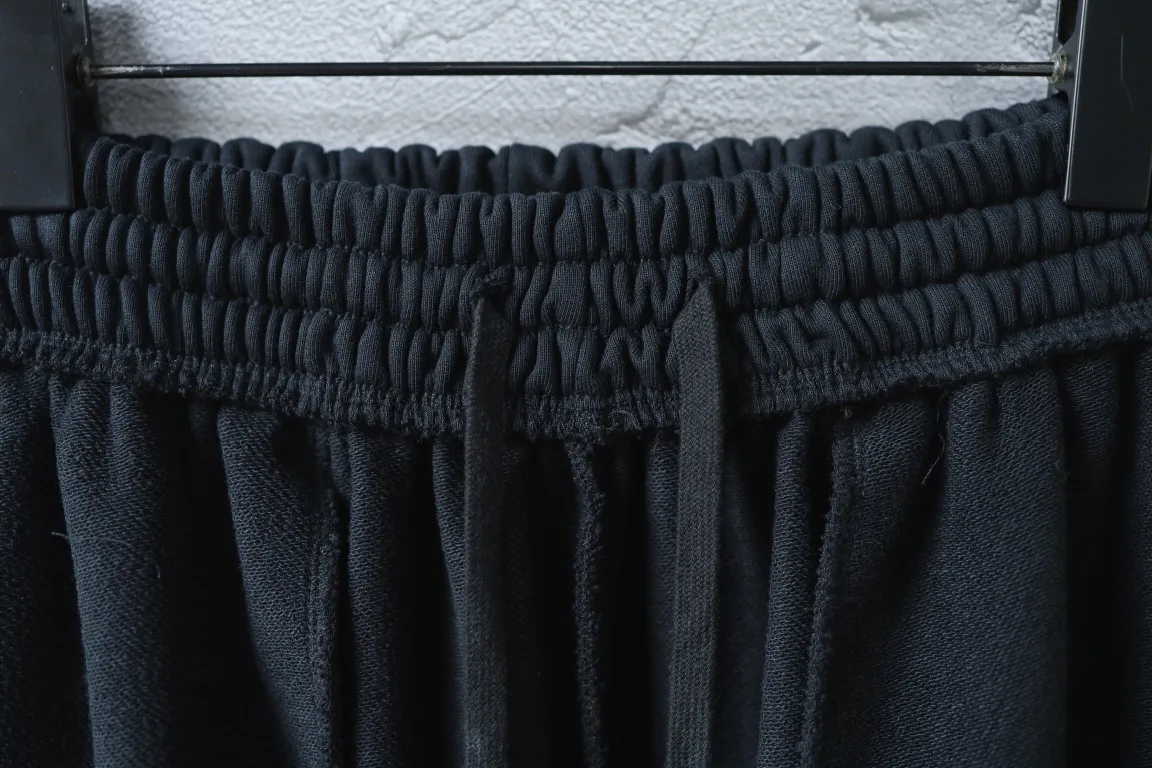 Logo-Embroidered Wide-Leg Sweatpants D24912945 — view 4