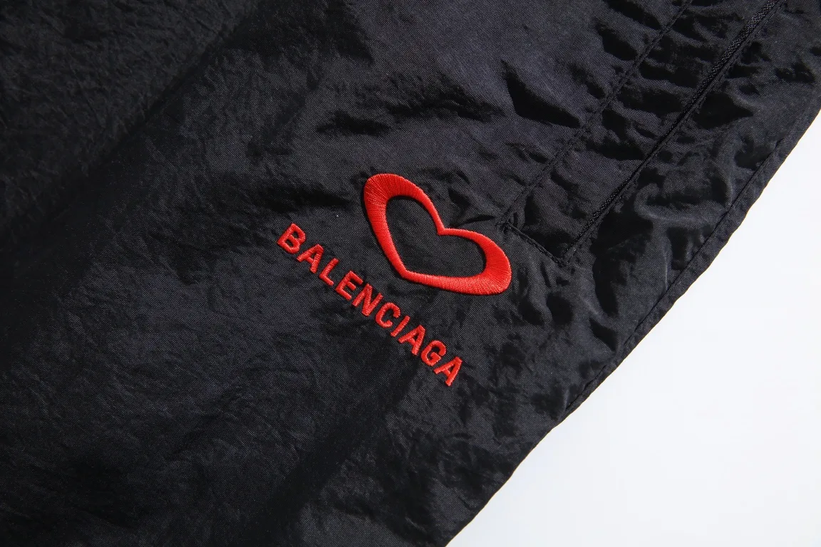 Heart Embroidered Shell Track Pants D25912944 — view 3
