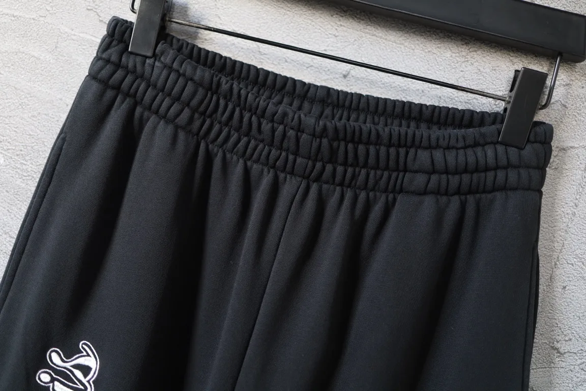 Logo Embroidered Wide-Leg Sweatpants D25522611 — view 41