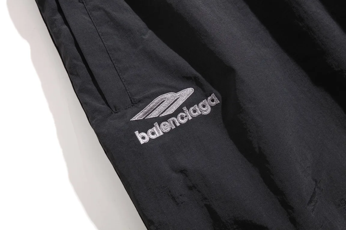 Embroidered Logo Wide-Leg Track Pants D28512928 — view 4