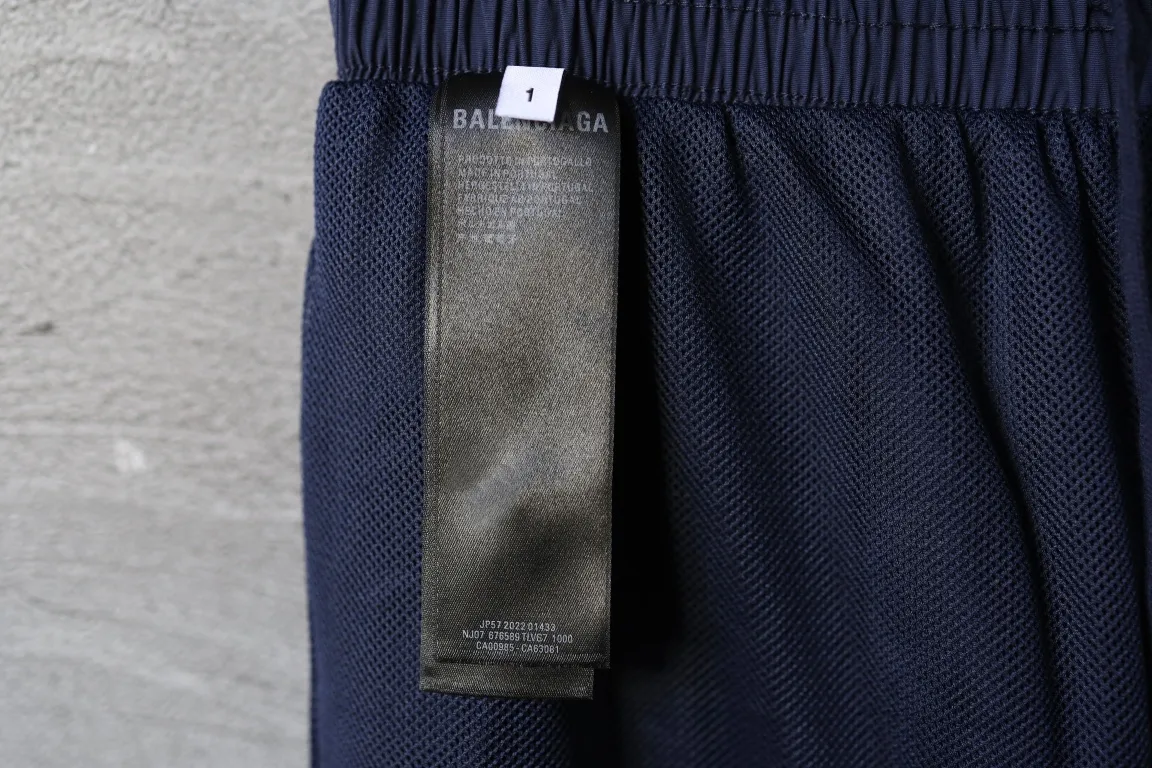 Embroidered Logo Track Pants D28512929 — view 8