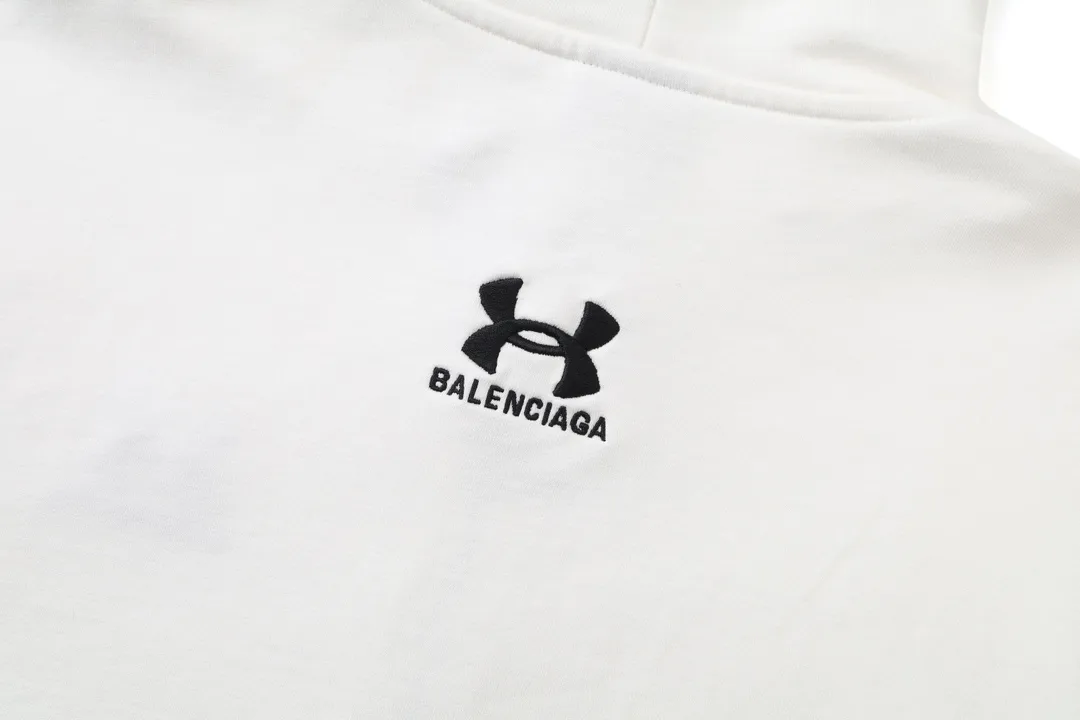 Logo Embroidered Zip-Up Hoodie D23922622 — view 12