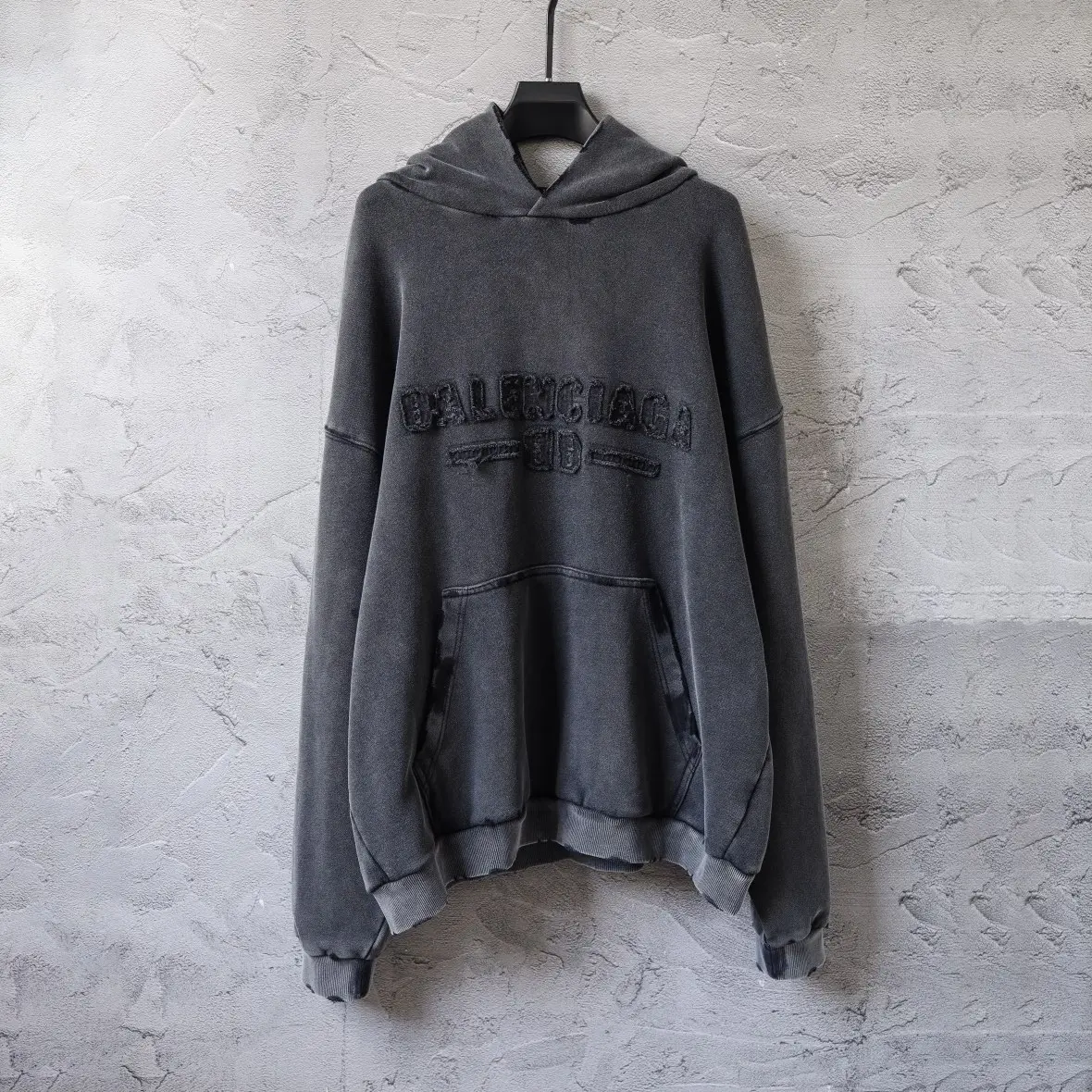 Logo Embroidered Washed Cotton Hoodie D28920100 — view 10